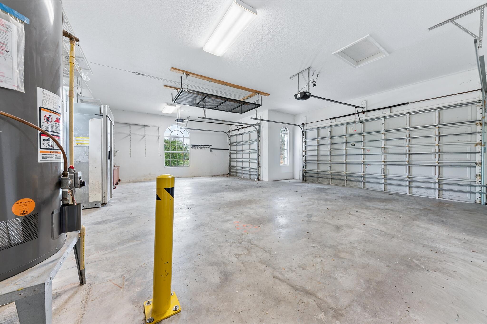 8717 ESTATE, West Palm Beach FL 33411