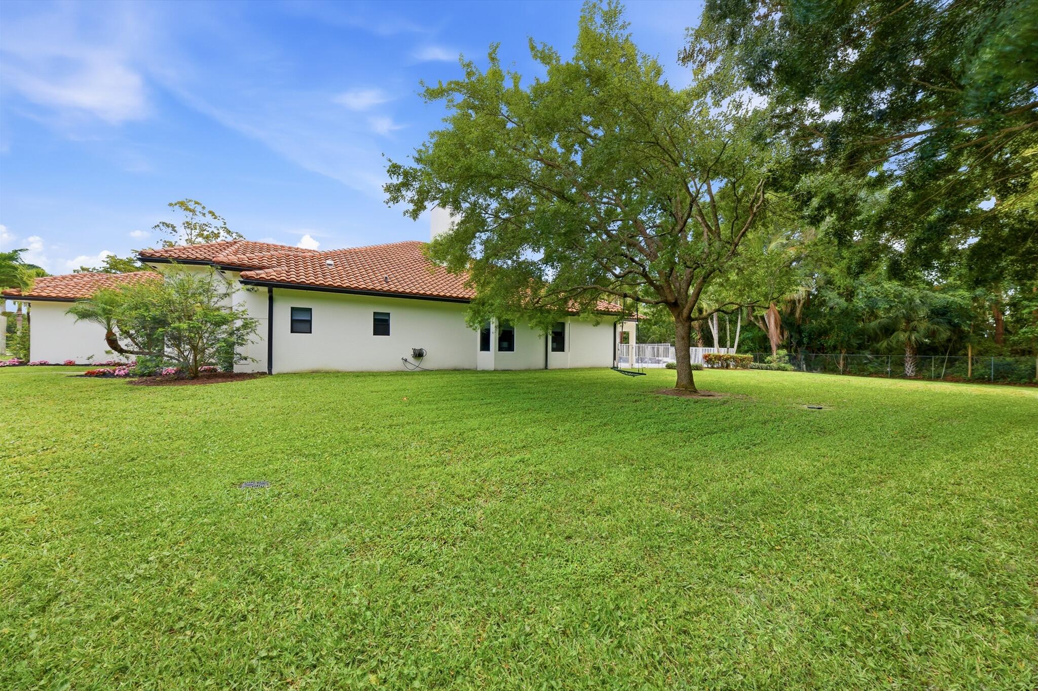 8717 ESTATE, West Palm Beach FL 33411