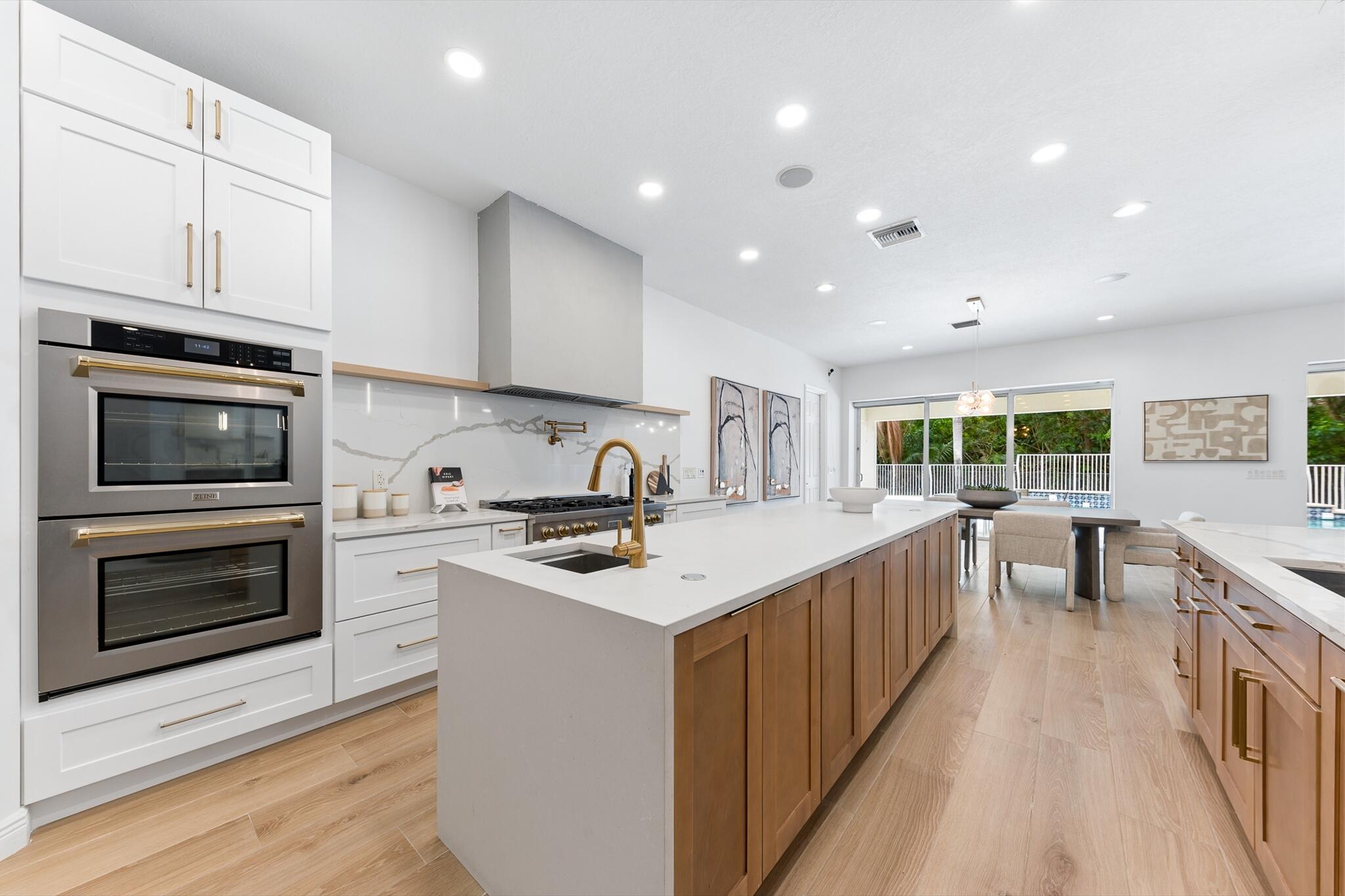 8717 ESTATE, West Palm Beach FL 33411