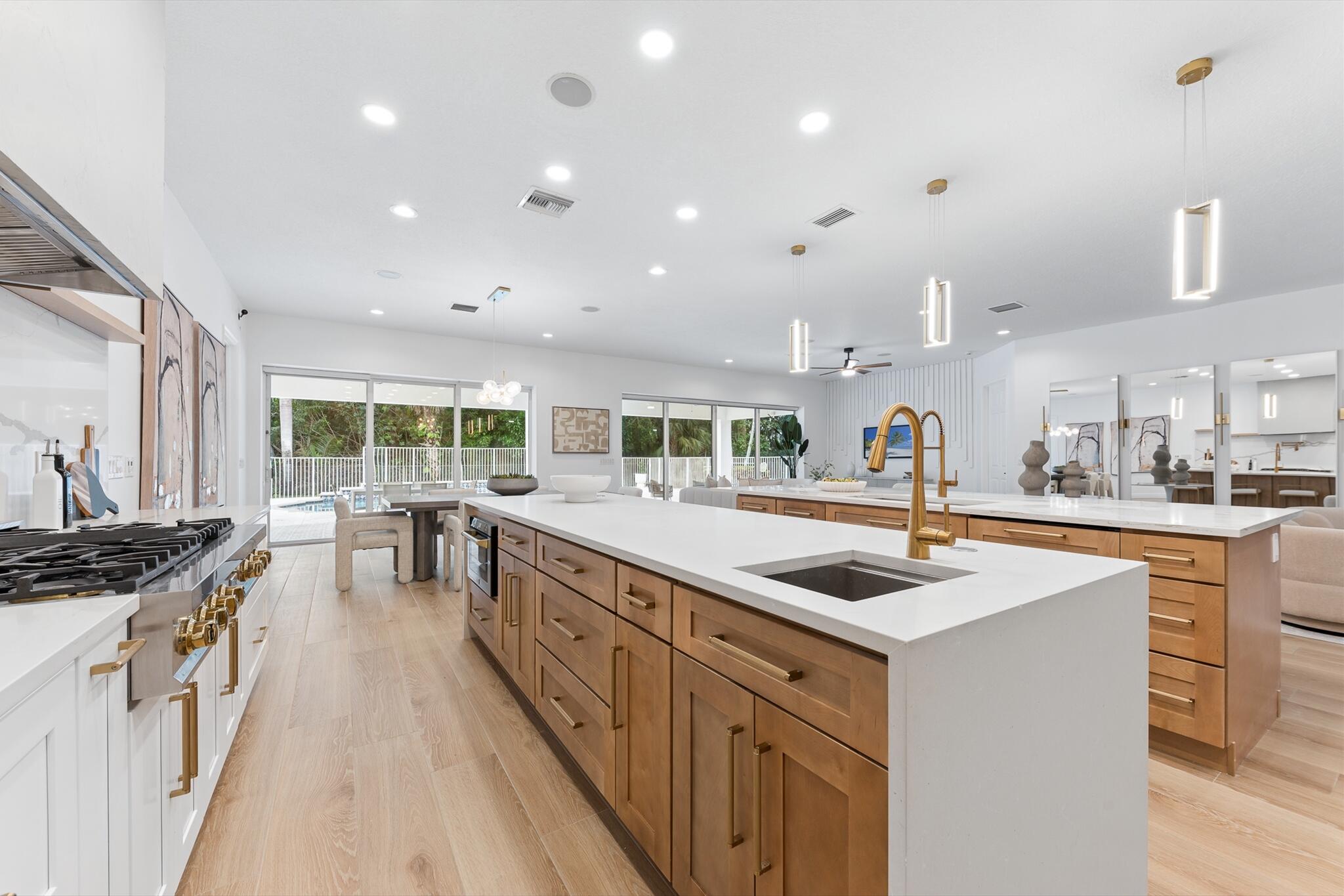 8717 ESTATE, West Palm Beach FL 33411