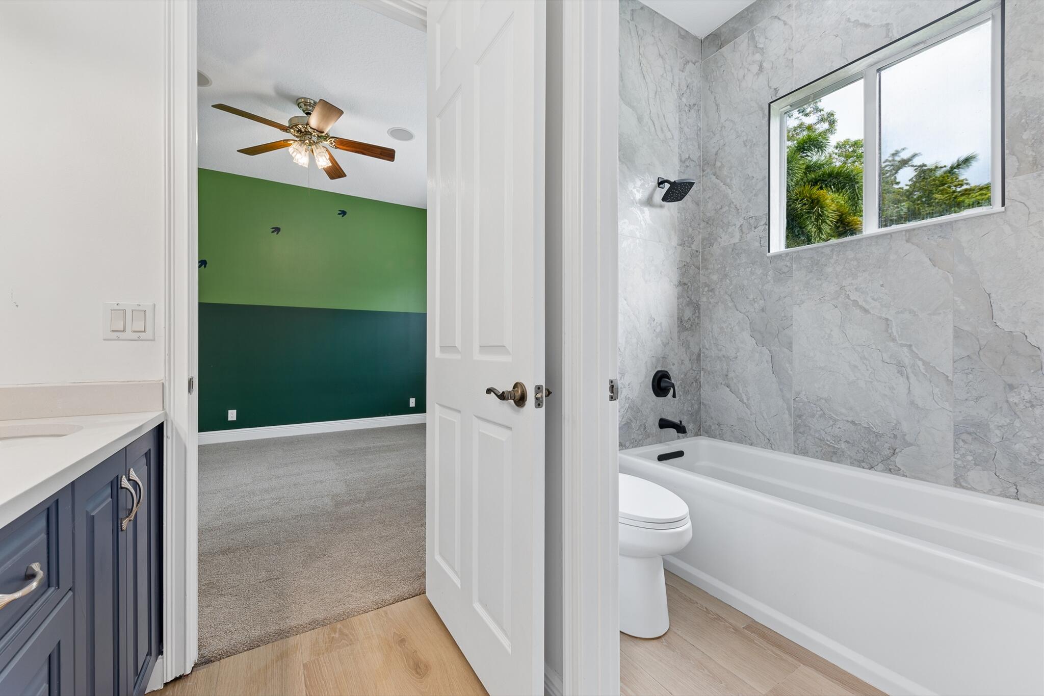 8717 ESTATE, West Palm Beach FL 33411