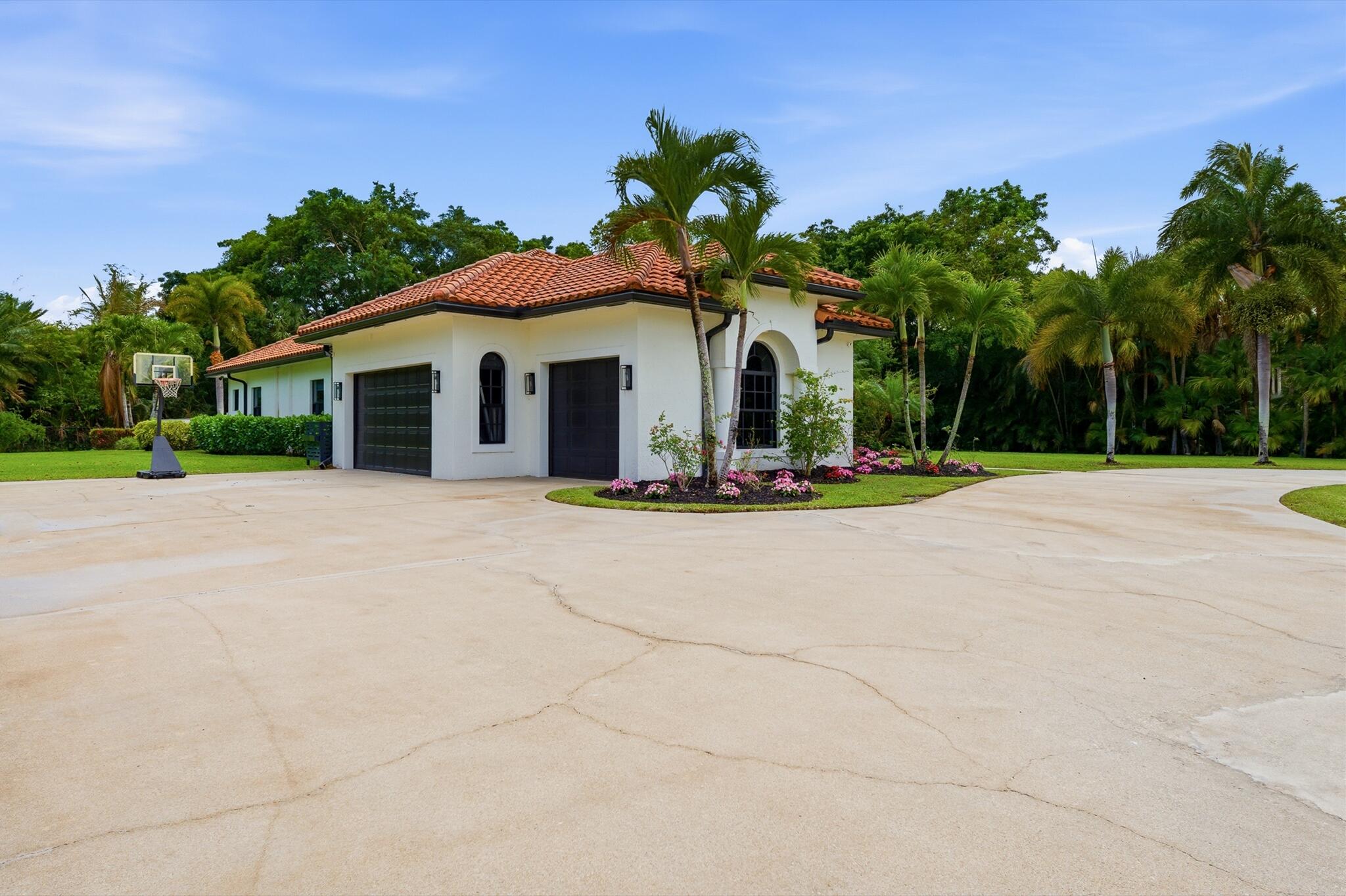 8717 ESTATE, West Palm Beach FL 33411