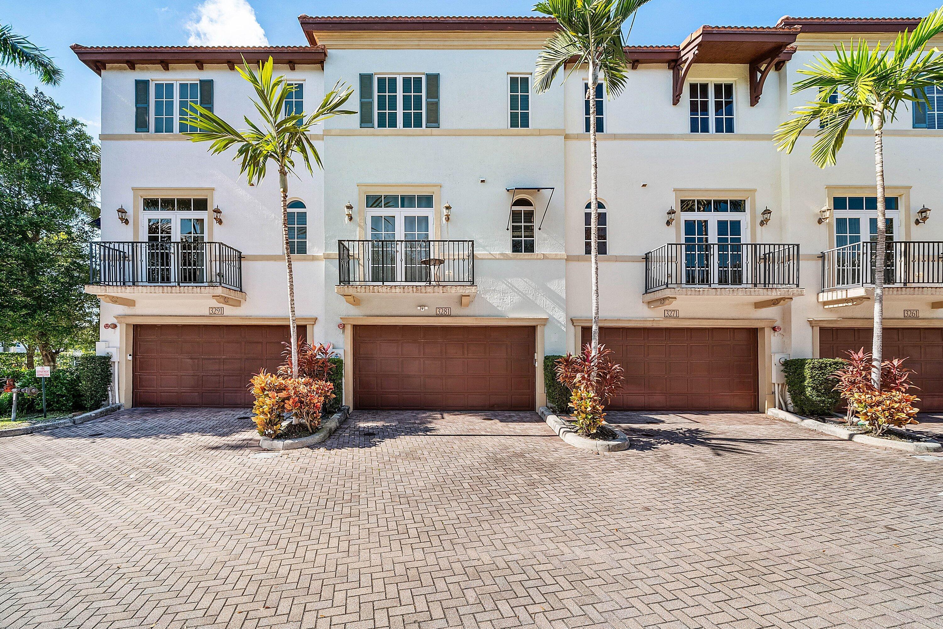 3281 Estancia, Boynton Beach FL 33435