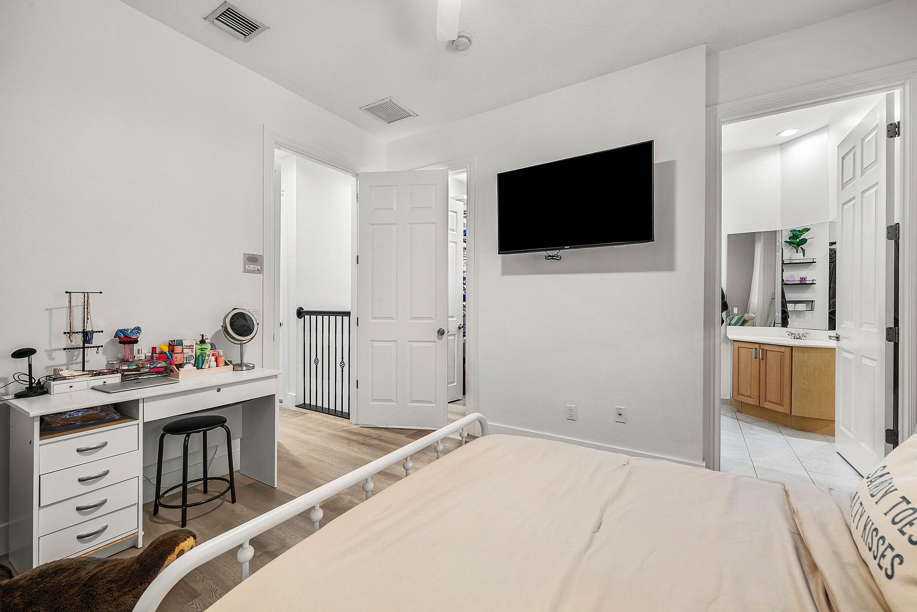 3281 Estancia, Boynton Beach FL 33435