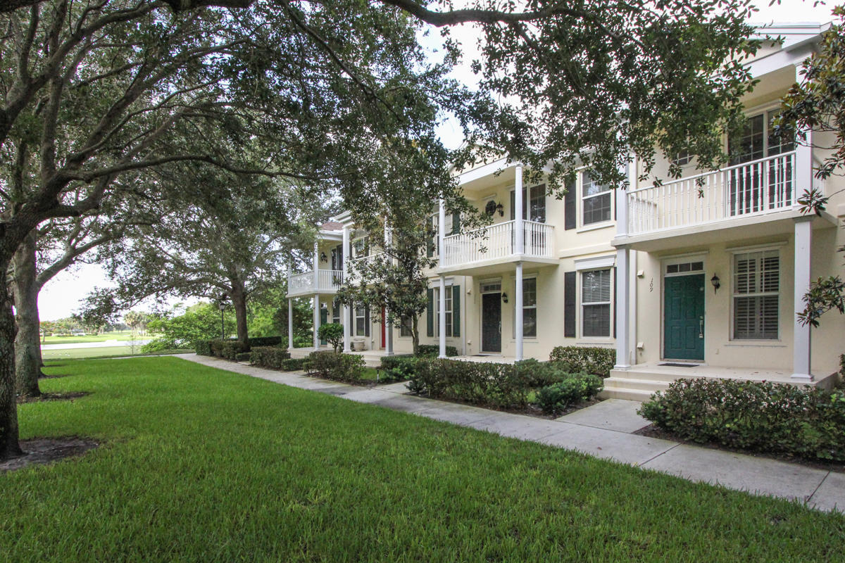 109 ASHLEY, Jupiter FL 33458