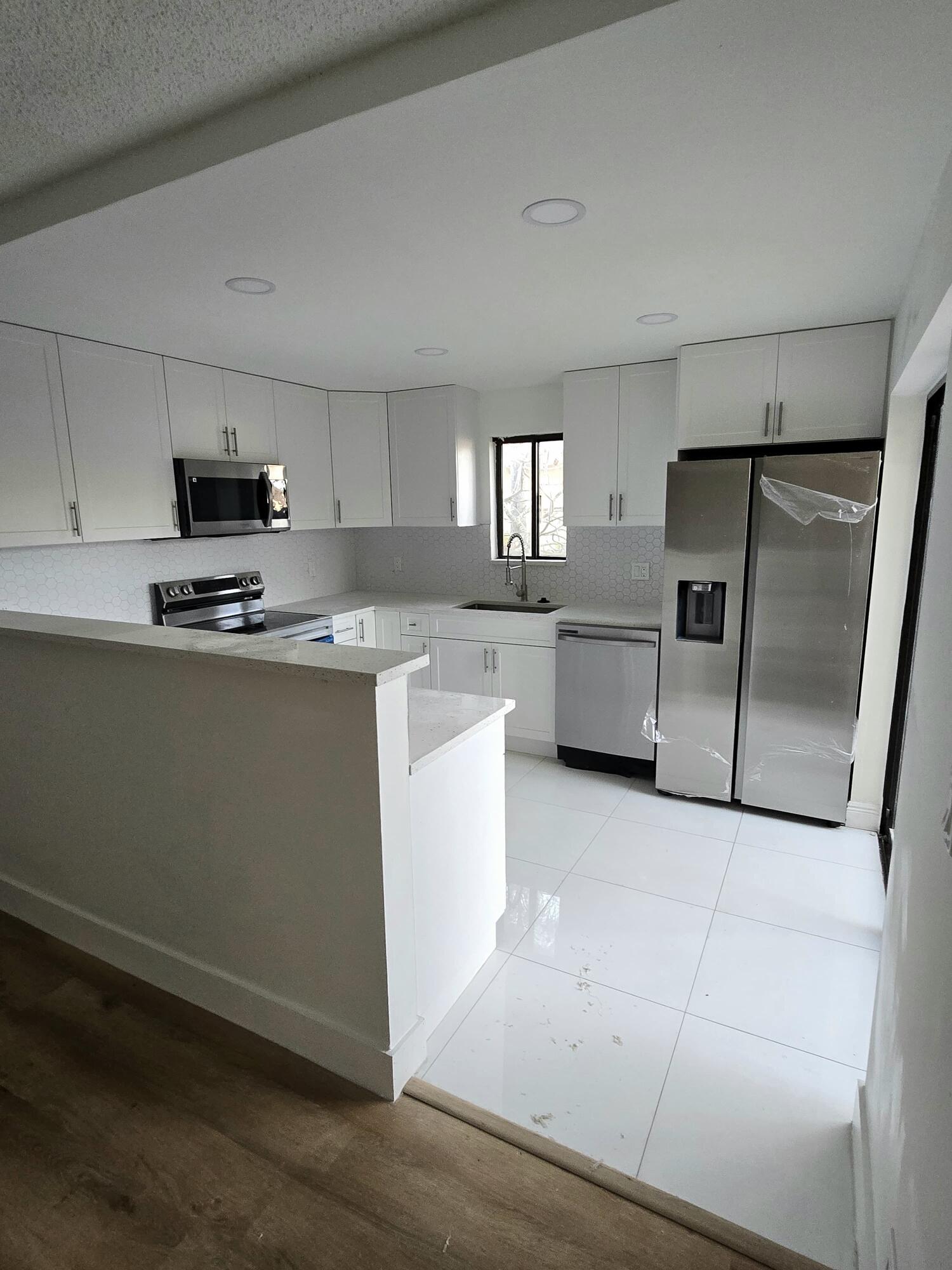 4204 WATERVIEW, Palm Springs FL 33461