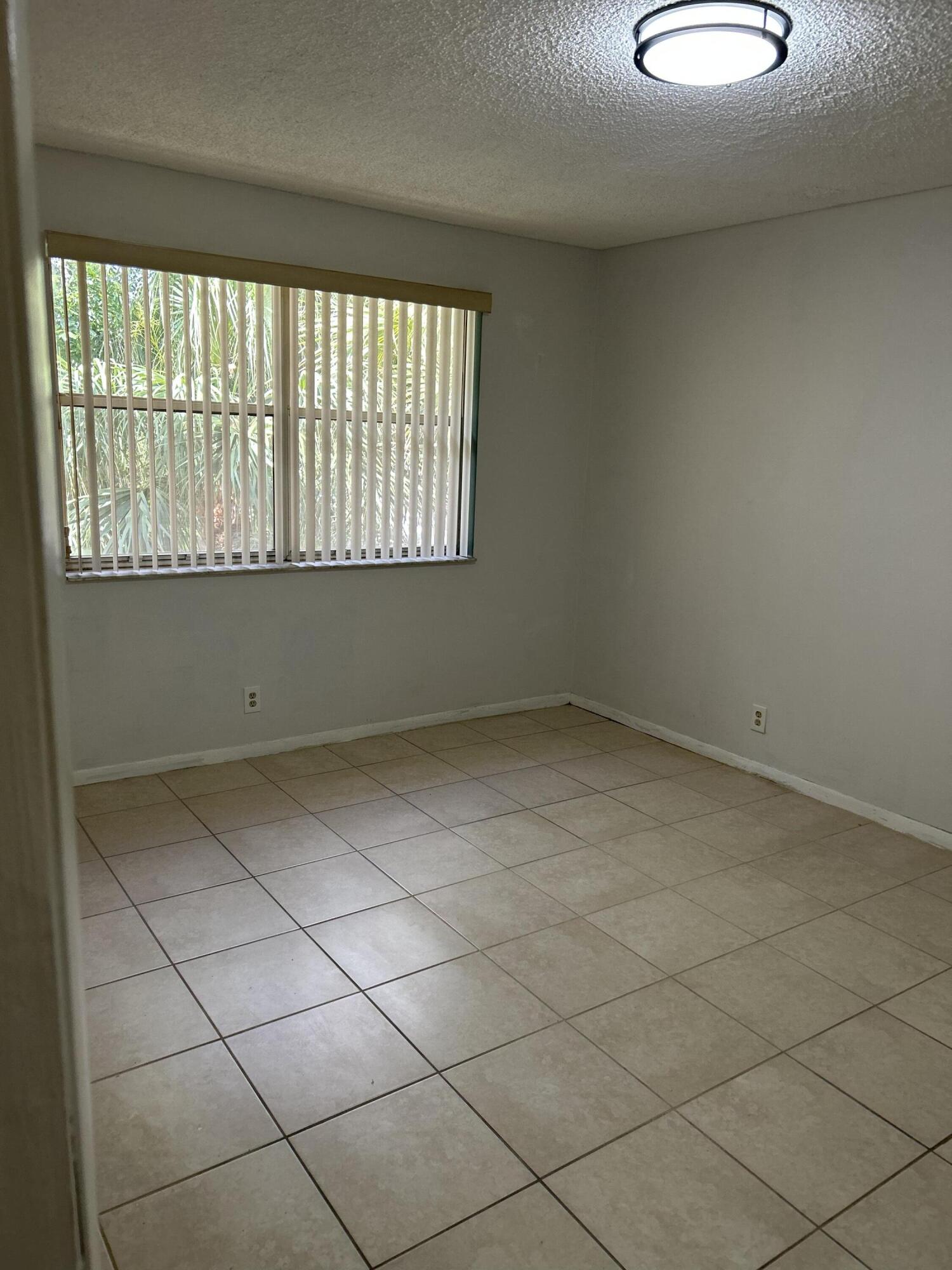 8781 Wiles #302, Coral Springs FL 33067
