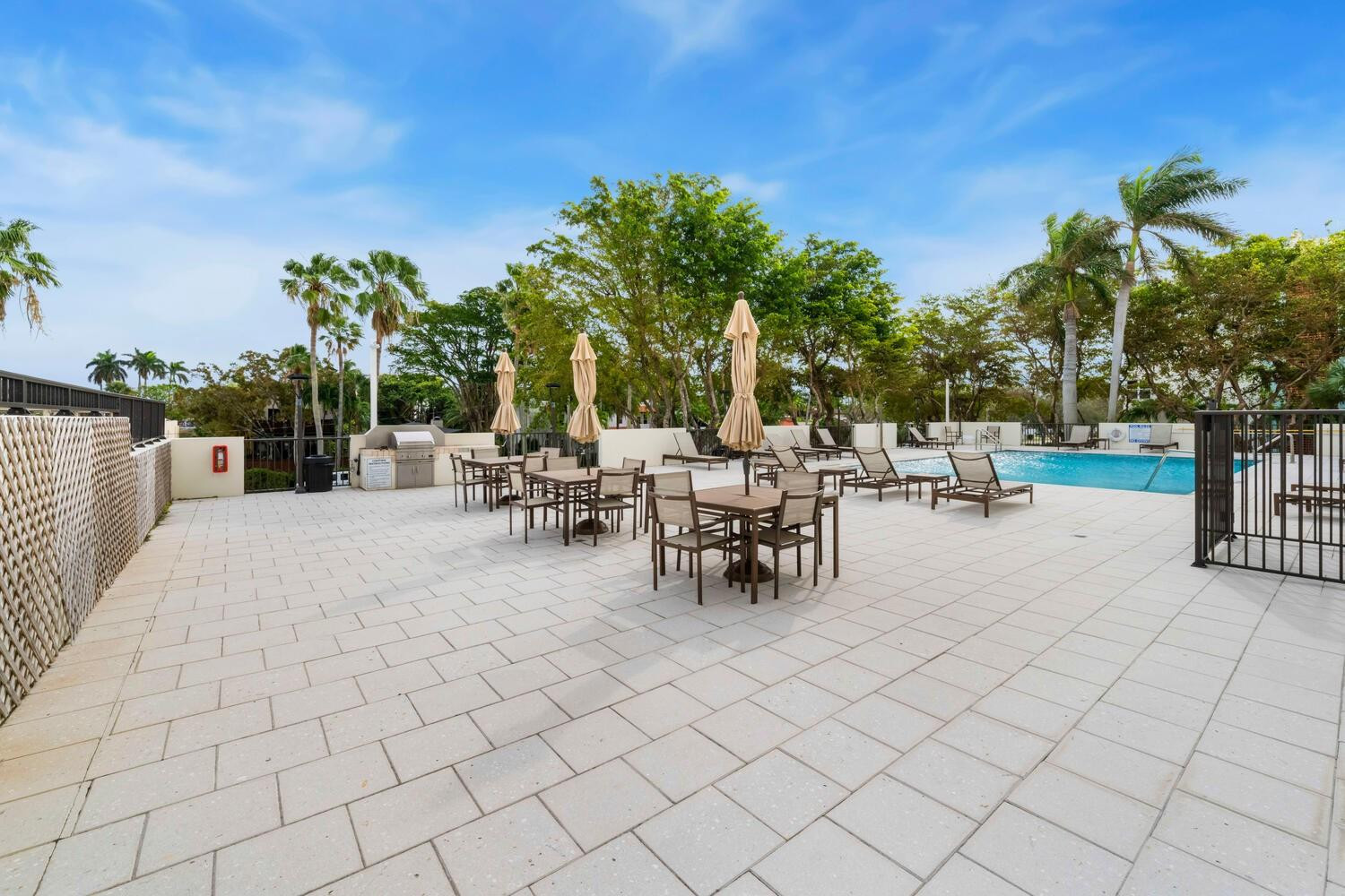 340 Sunset #806, Fort Lauderdale FL 33301