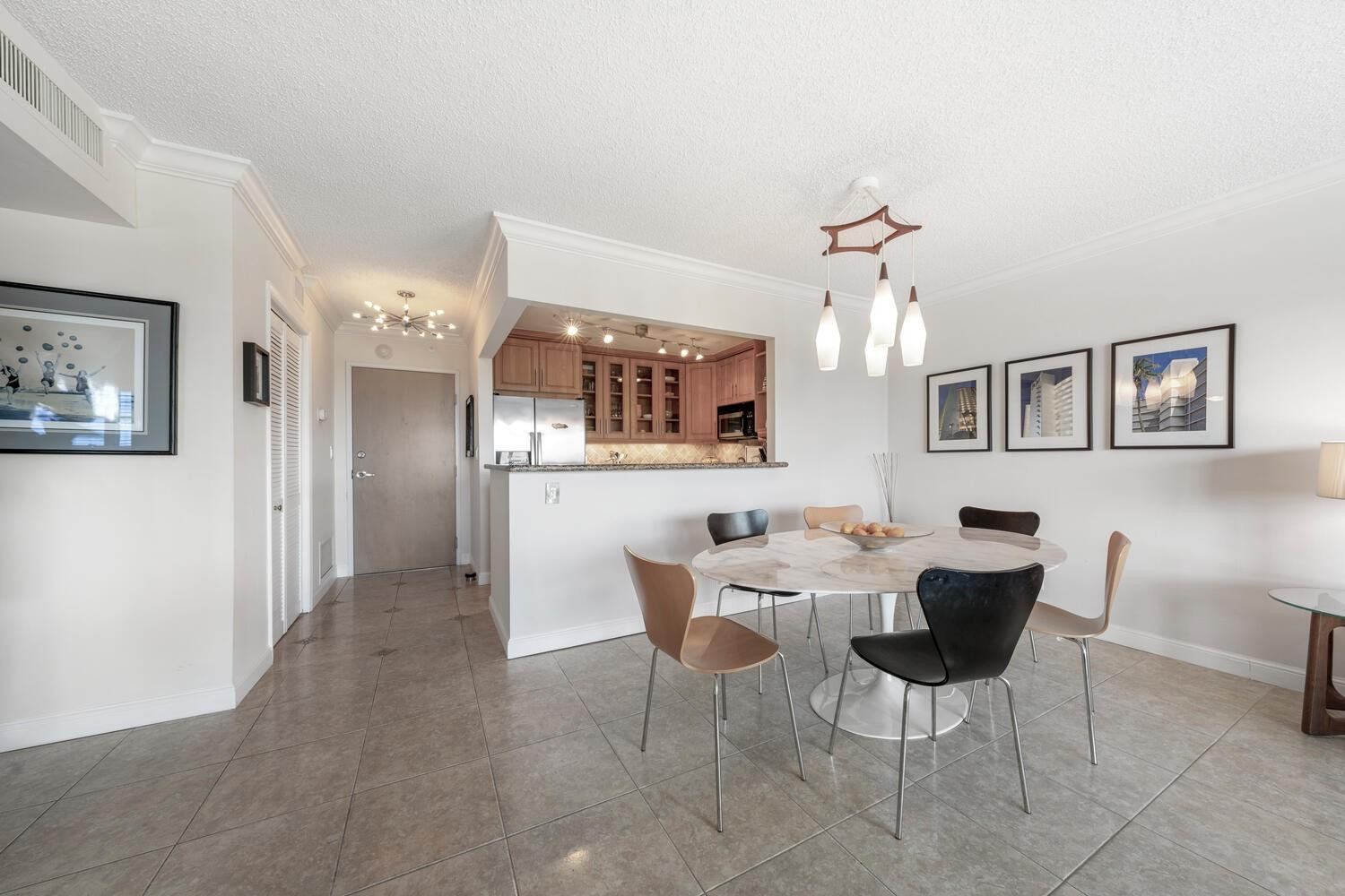 340 Sunset #806, Fort Lauderdale FL 33301