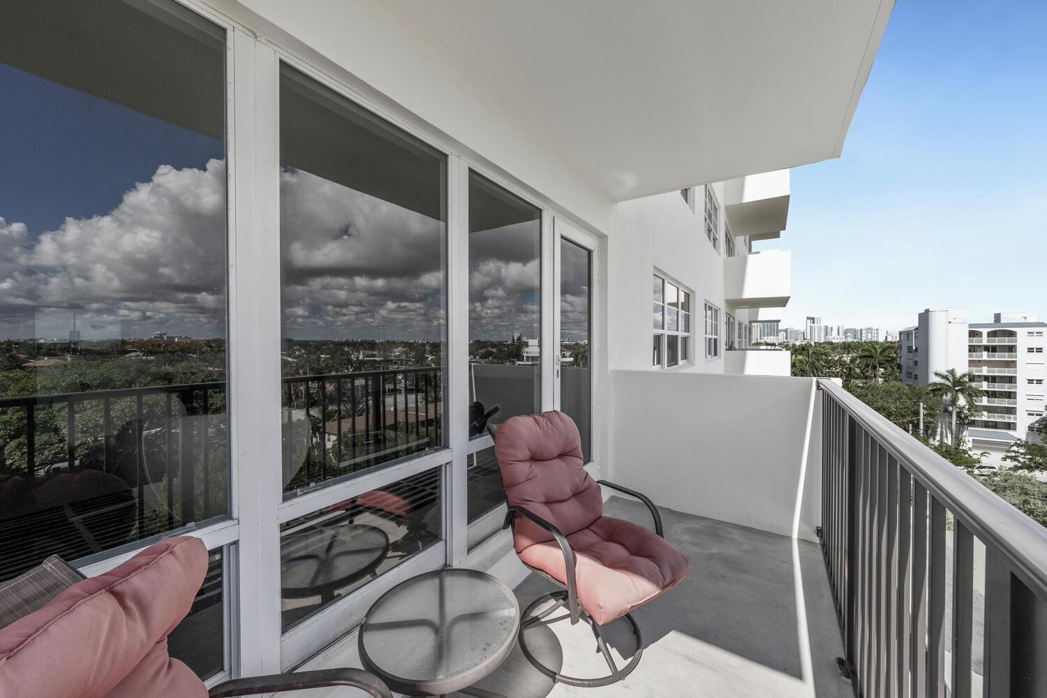 340 Sunset #806, Fort Lauderdale FL 33301