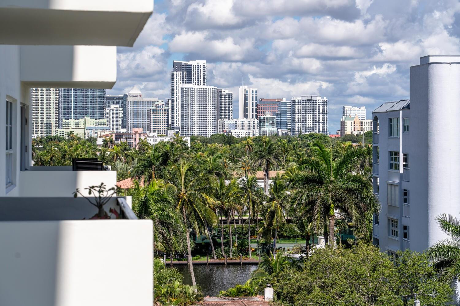 340 Sunset #806, Fort Lauderdale FL 33301