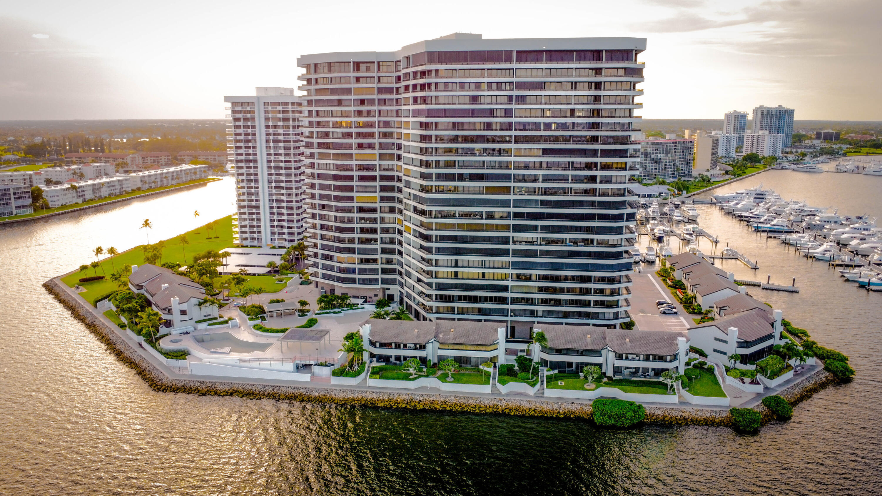 100 Lakeshore #1453, North Palm Beach FL 33408