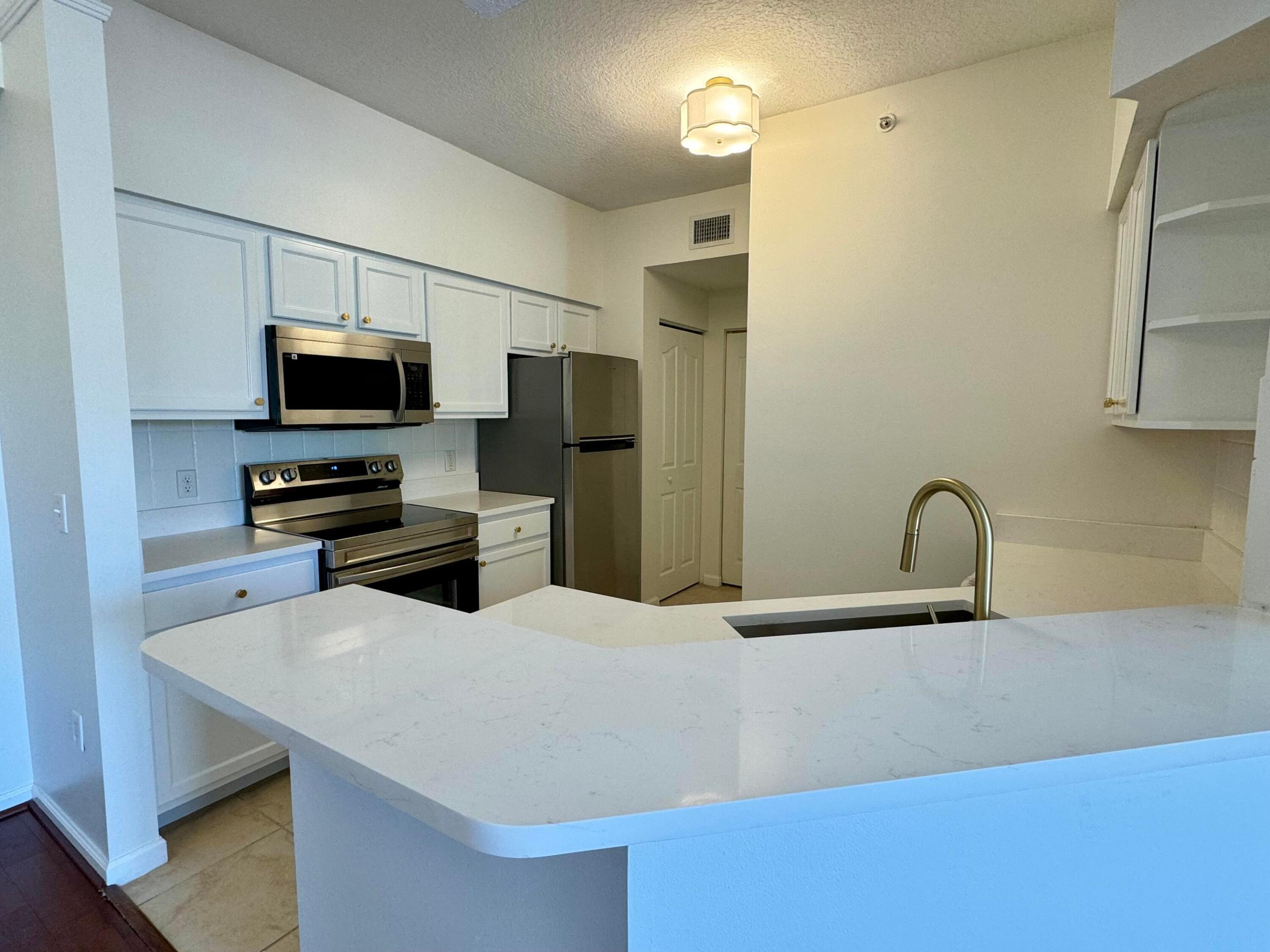 5306 Myrtlewood, Palm Beach Gardens FL 33418