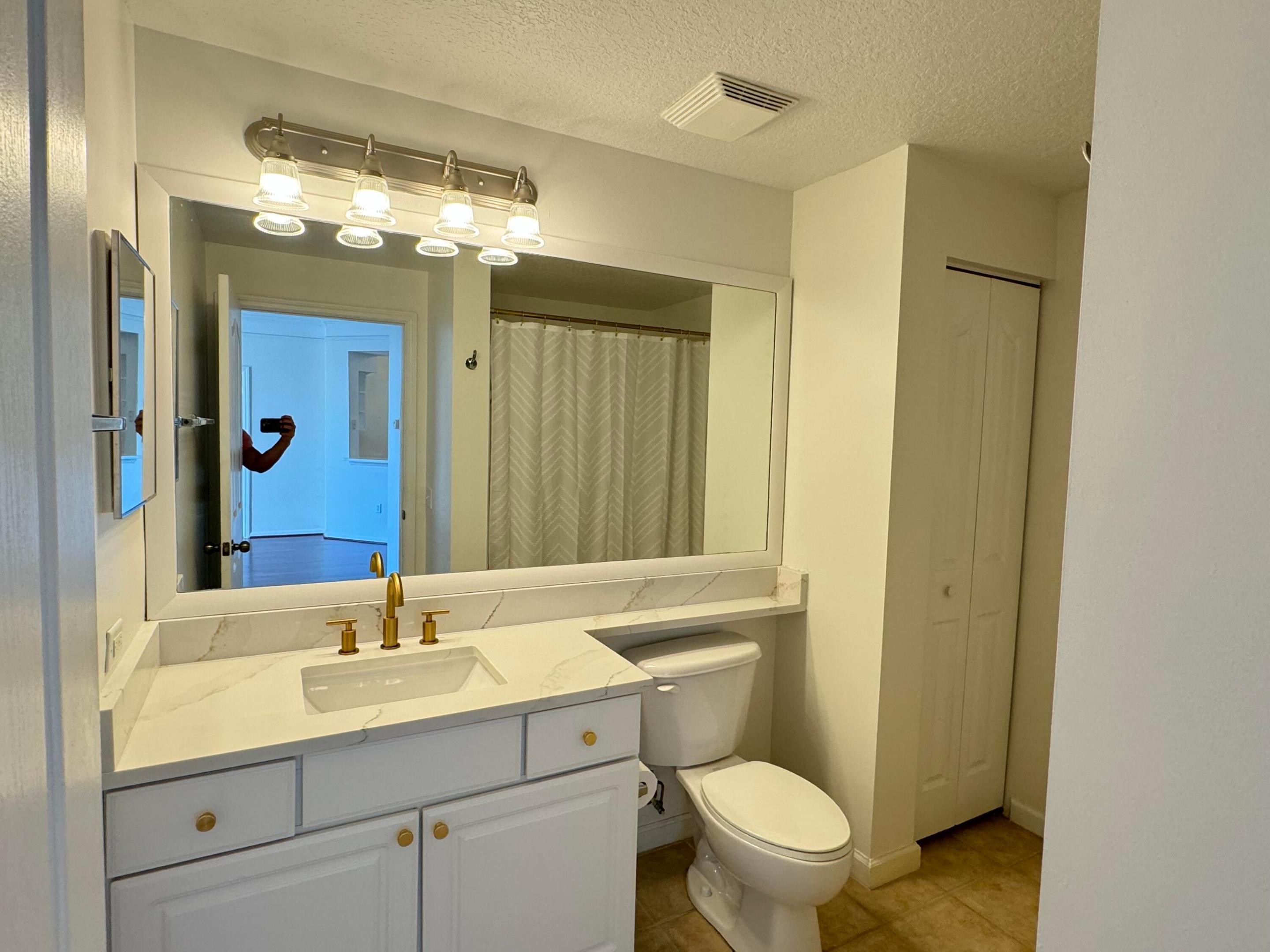 5306 Myrtlewood, Palm Beach Gardens FL 33418