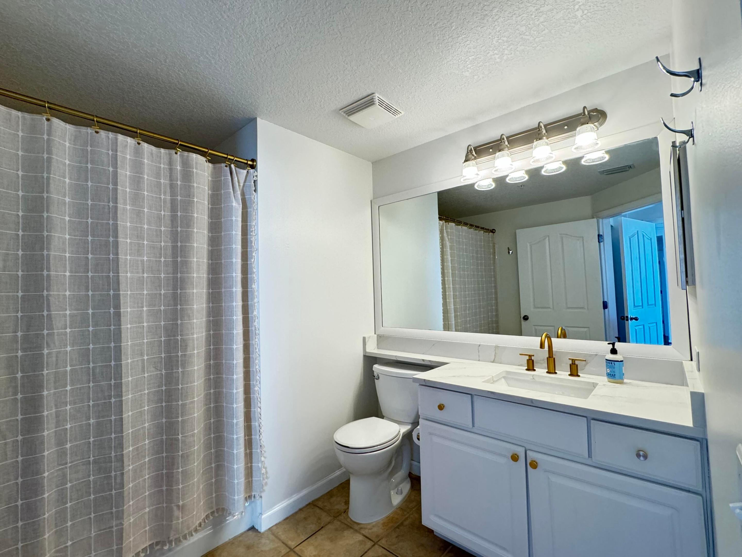 5306 Myrtlewood, Palm Beach Gardens FL 33418