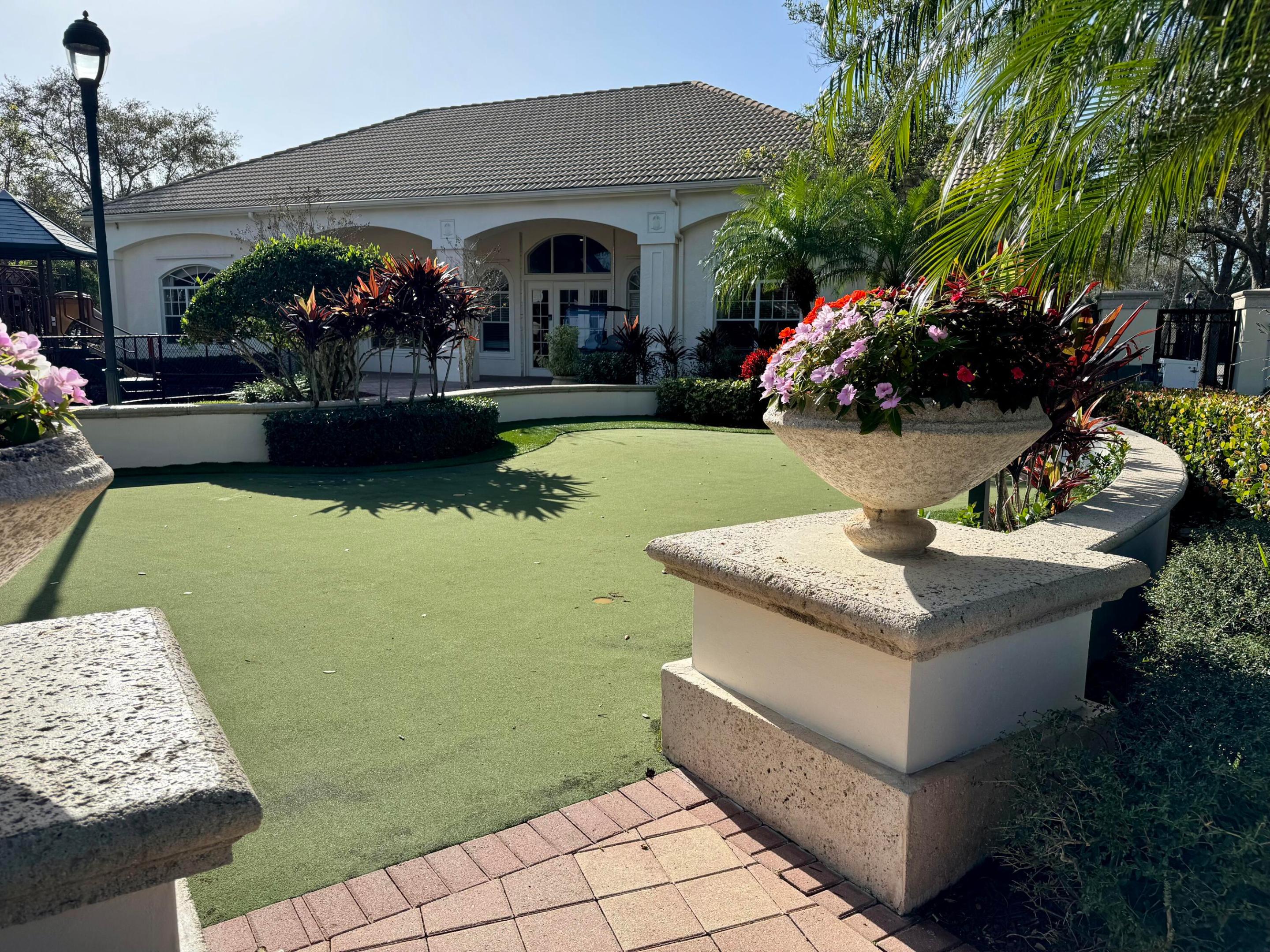 5306 Myrtlewood, Palm Beach Gardens FL 33418