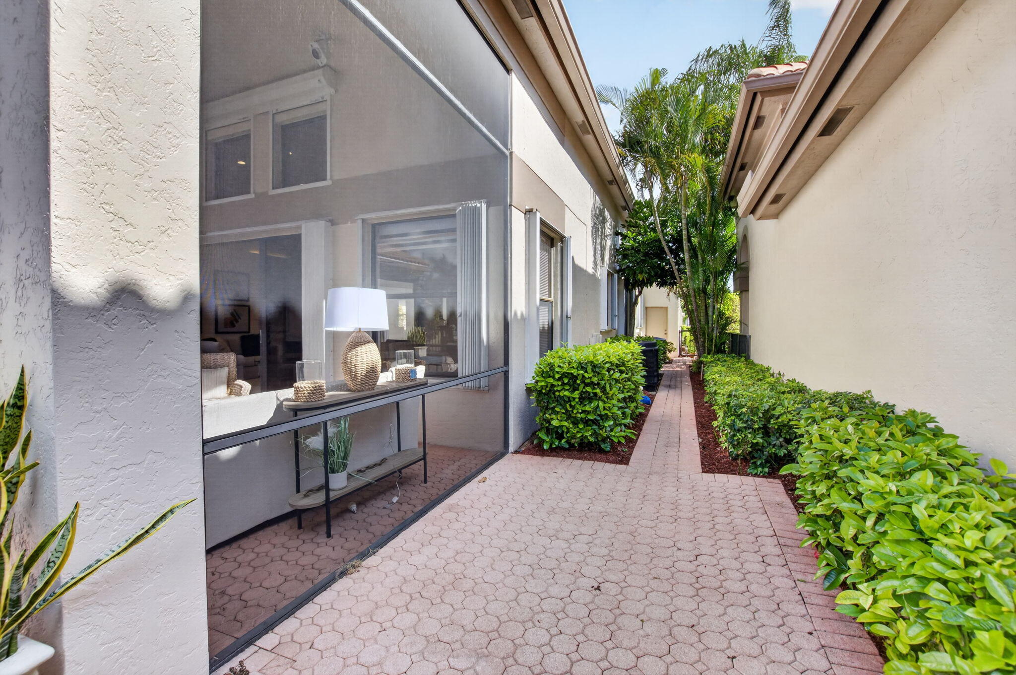 2350 NW 53RD, Boca Raton FL 33496
