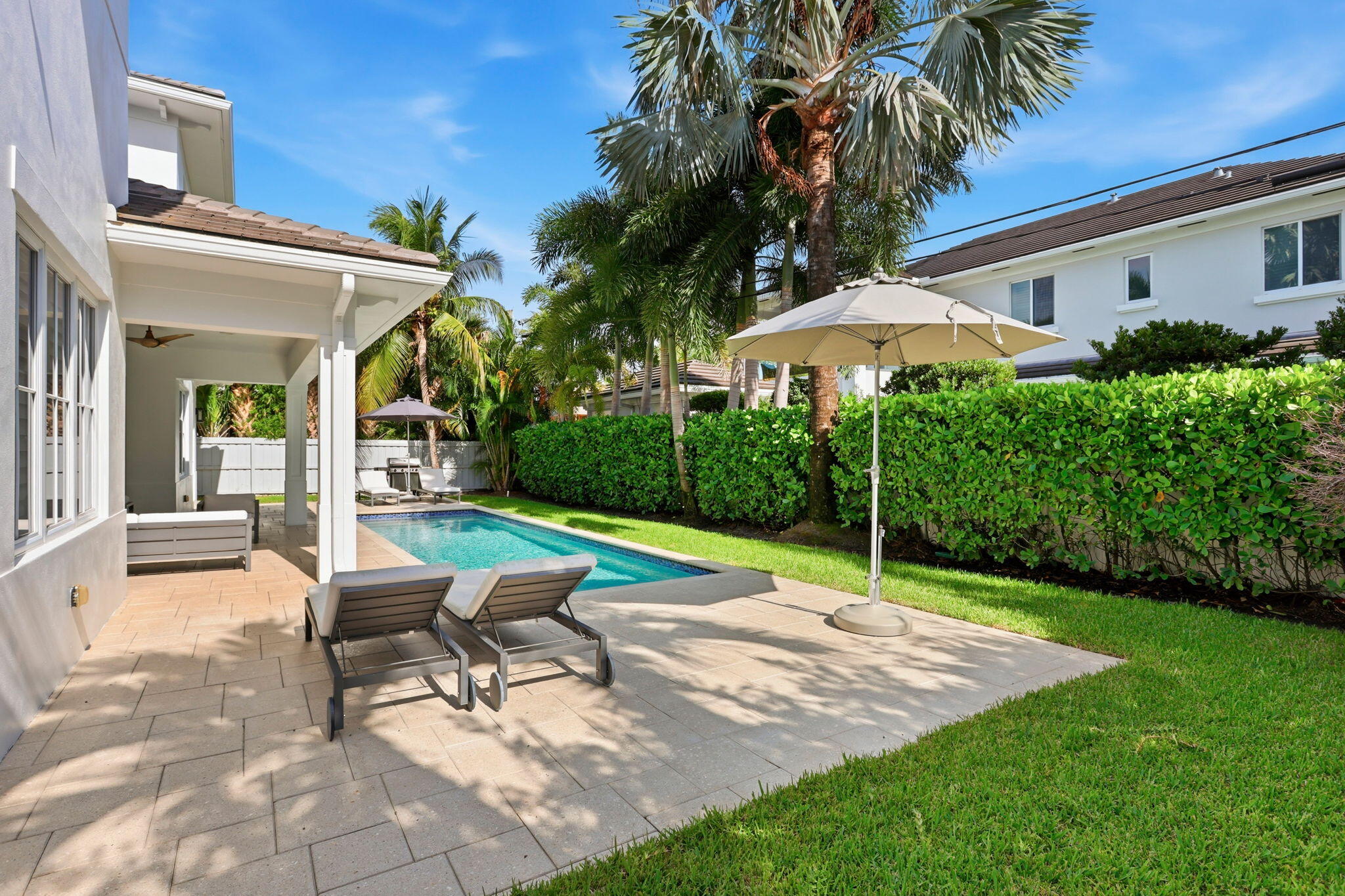464 NE 8TH, Boca Raton FL 33432