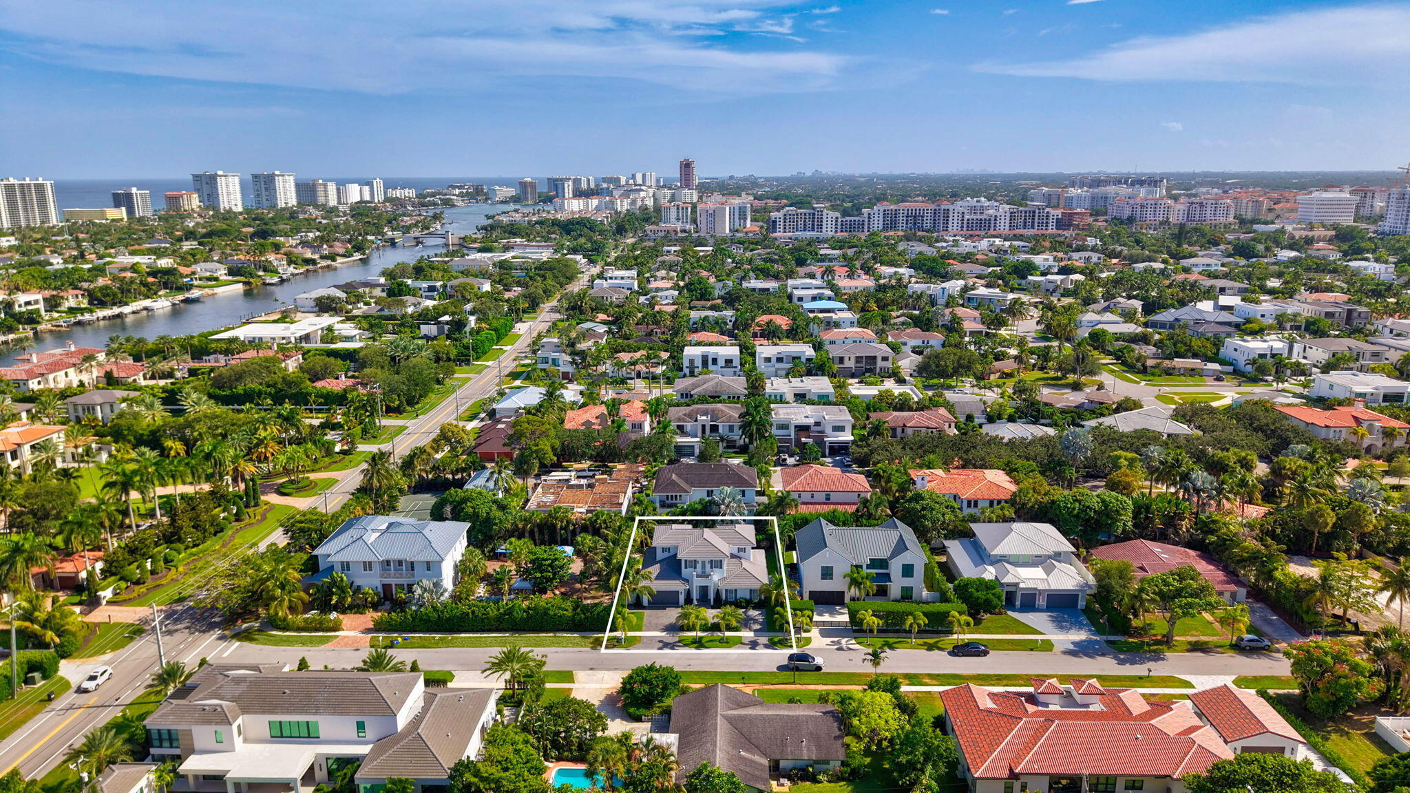 464 NE 8TH, Boca Raton FL 33432