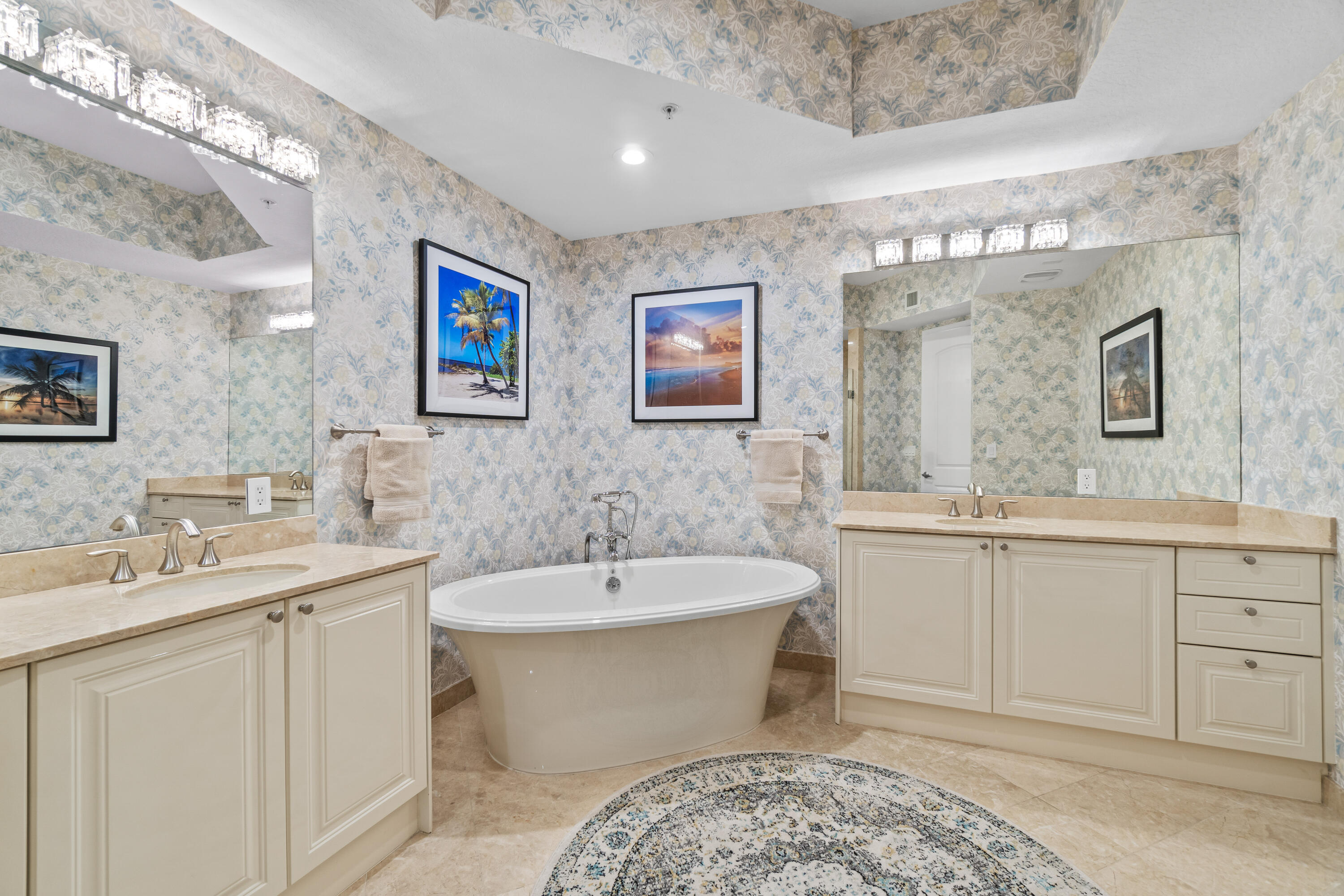 701 S OLIVE #1817, West Palm Beach FL 33401