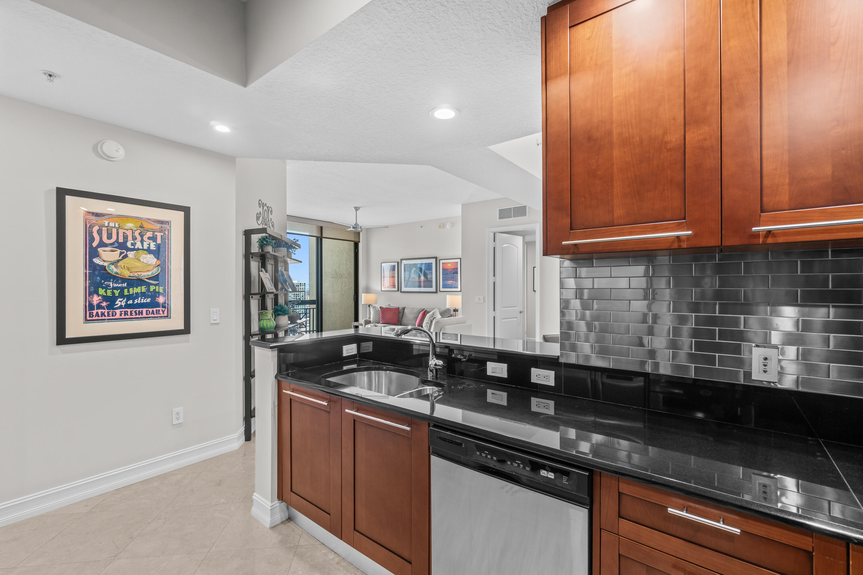 701 S OLIVE #1817, West Palm Beach FL 33401