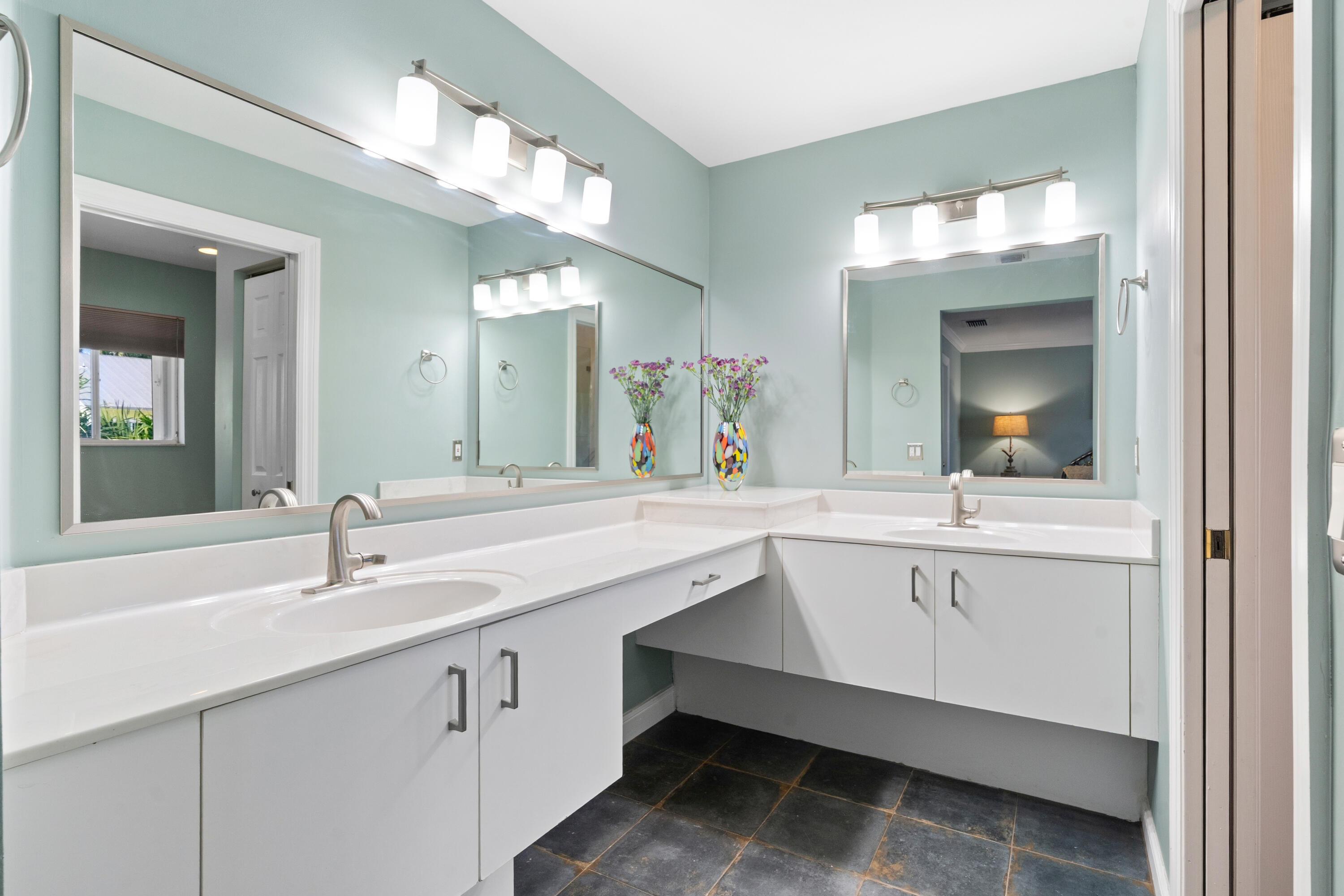 517 SW 7th, Fort Lauderdale FL 33315