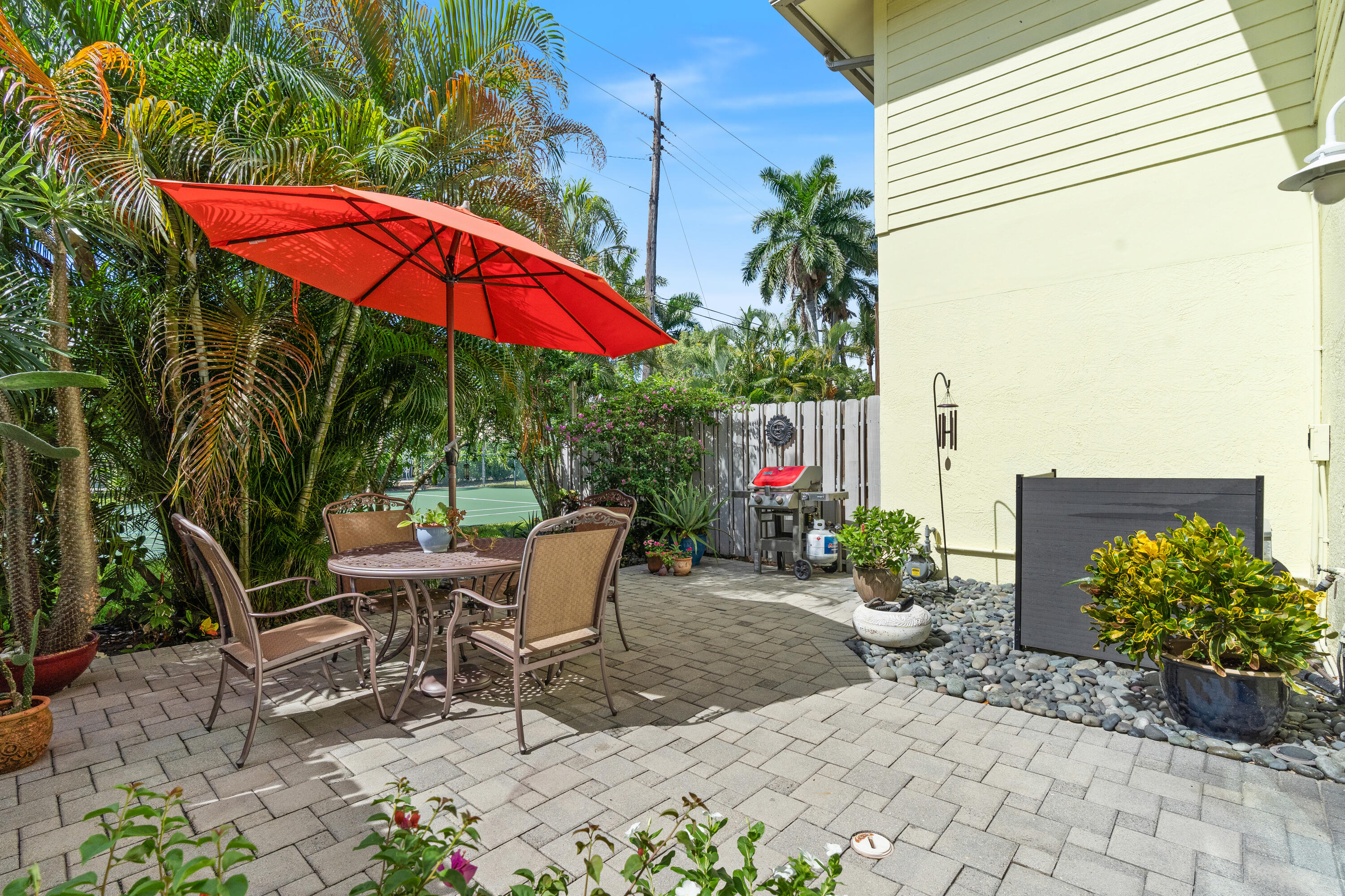 517 SW 7th, Fort Lauderdale FL 33315