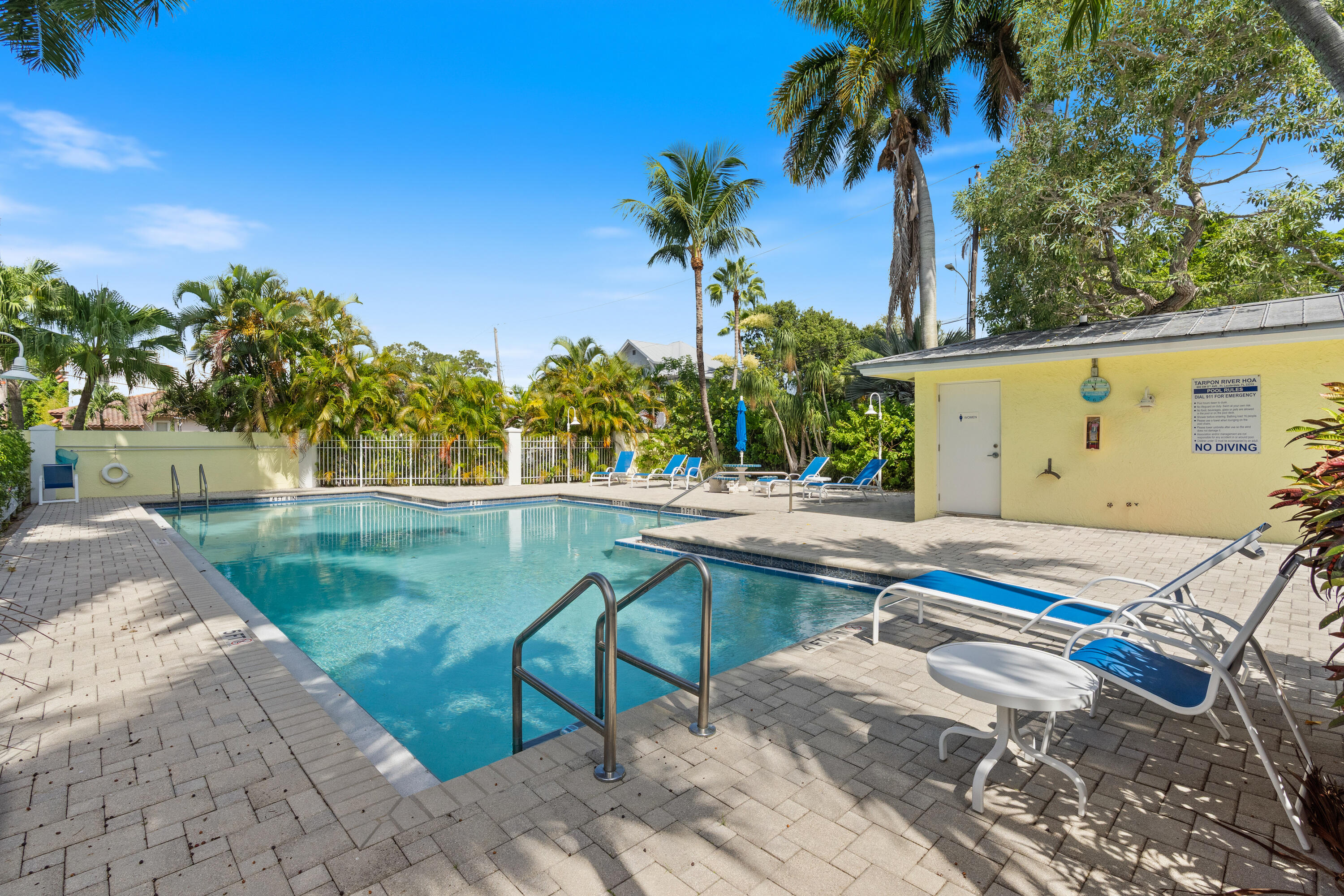 517 SW 7th, Fort Lauderdale FL 33315