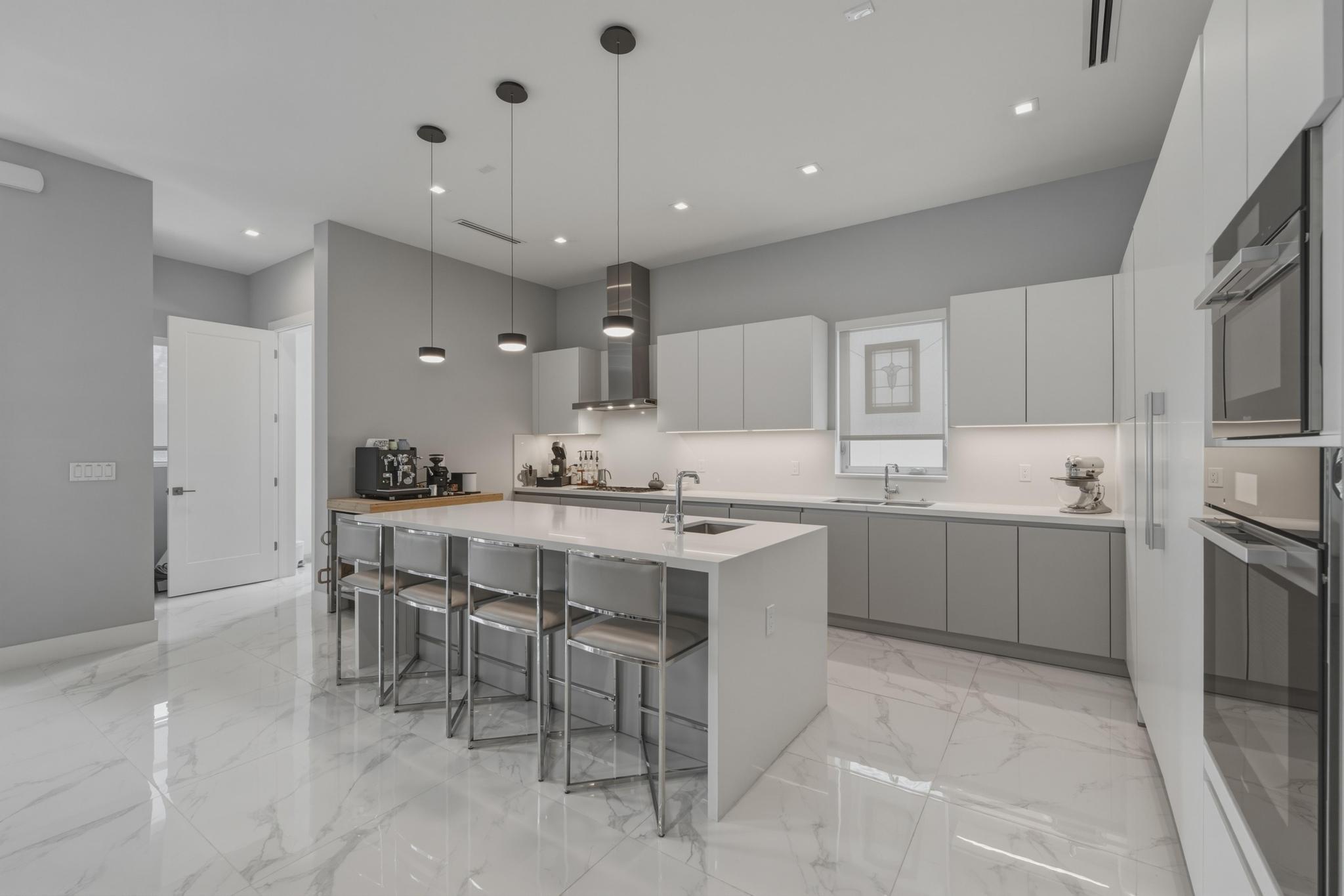 5 SE 11th, Fort Lauderdale FL 33301