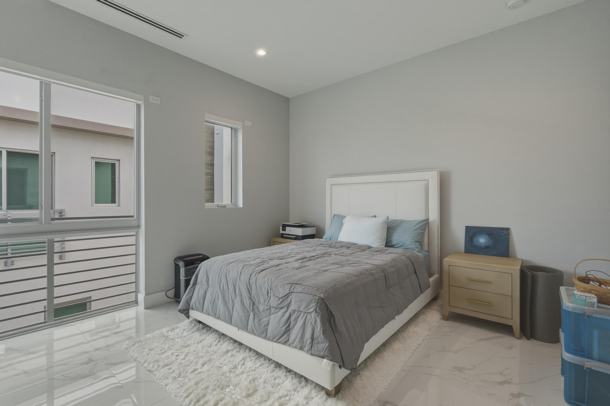5 SE 11th, Fort Lauderdale FL 33301