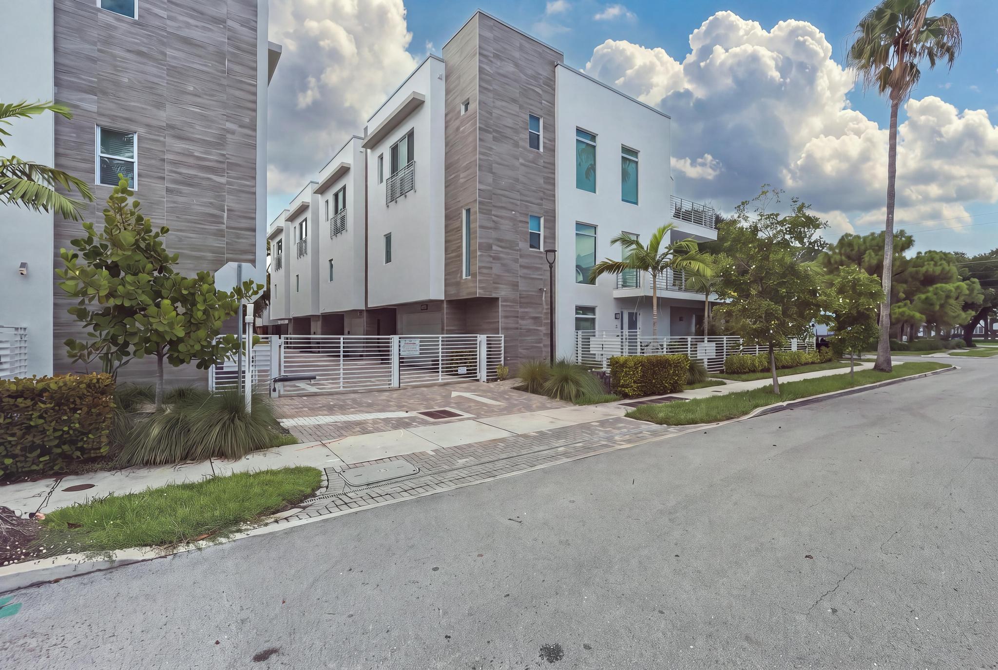 5 SE 11th, Fort Lauderdale FL 33301