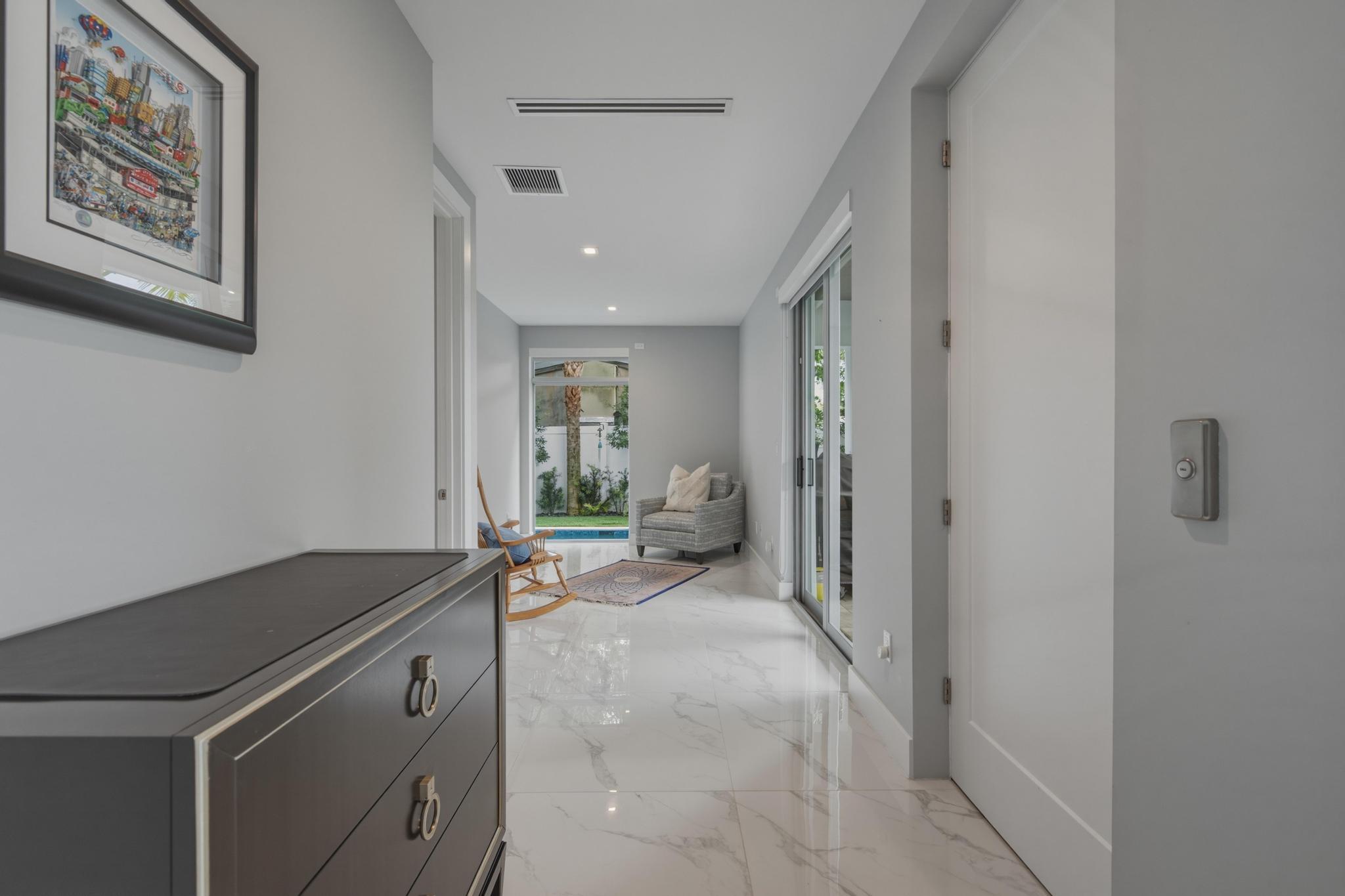 5 SE 11th, Fort Lauderdale FL 33301