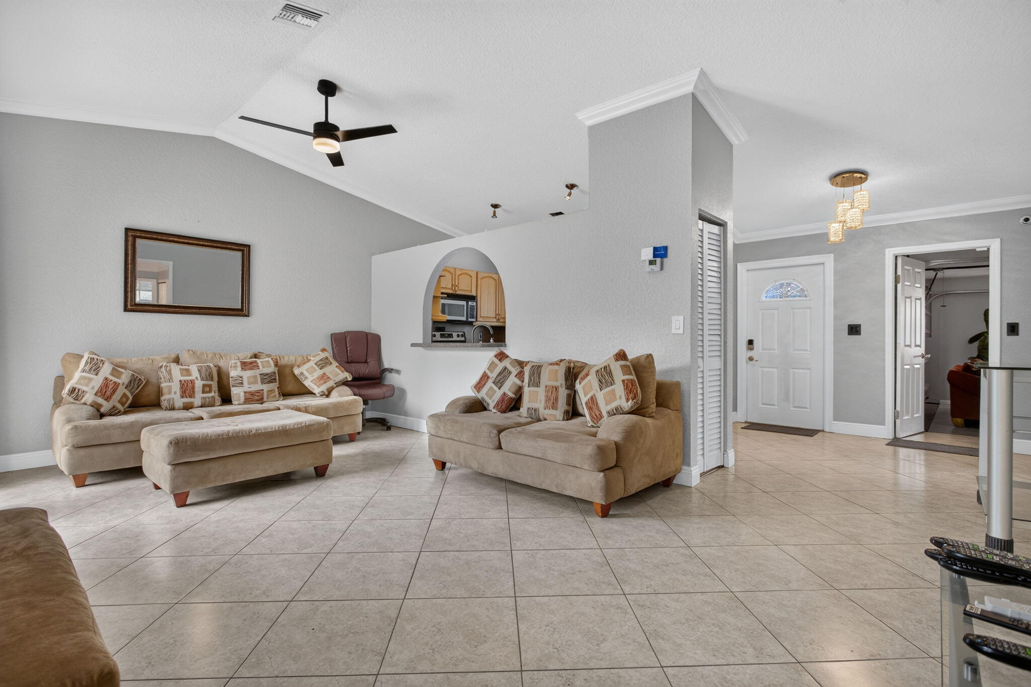 7516 NW 88th, Tamarac FL 33321