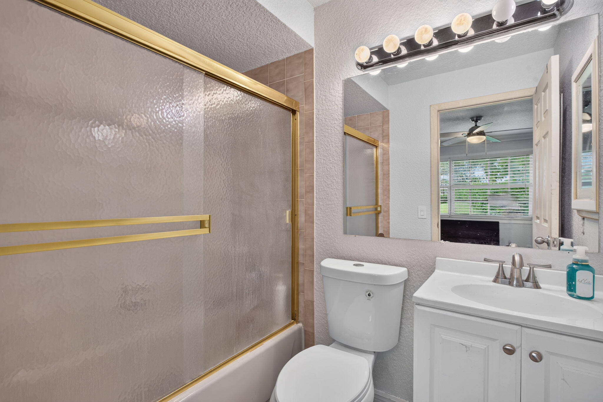 7516 NW 88th, Tamarac FL 33321