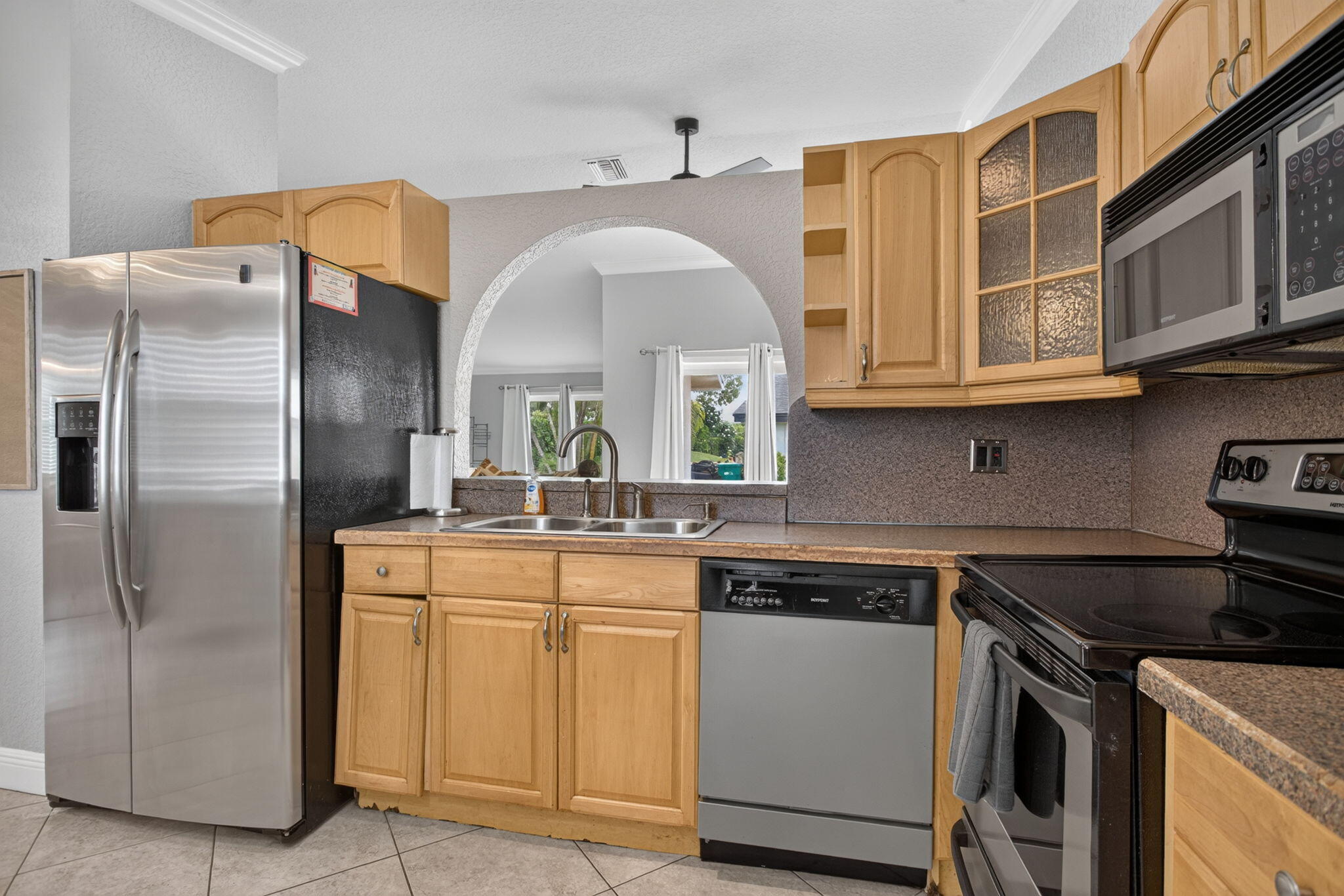 7516 NW 88th, Tamarac FL 33321