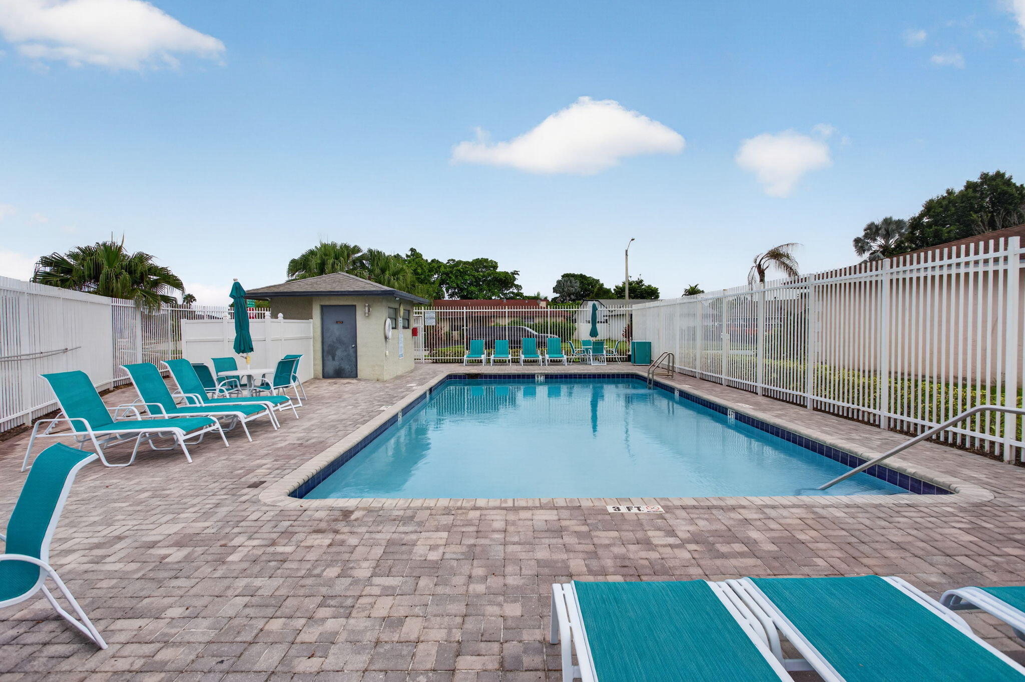 7516 NW 88th, Tamarac FL 33321
