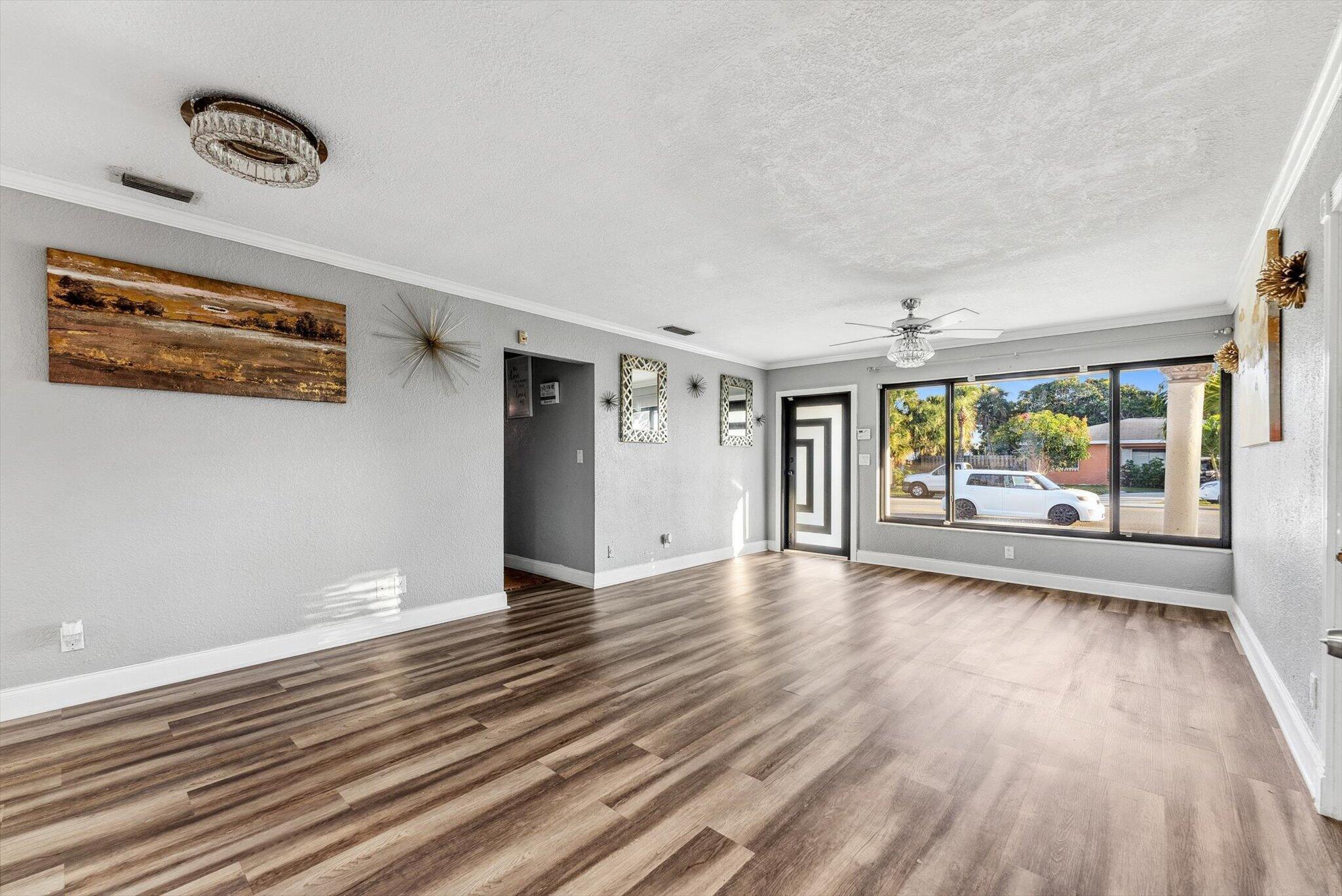651 Foresteria, Lake Park FL 33403
