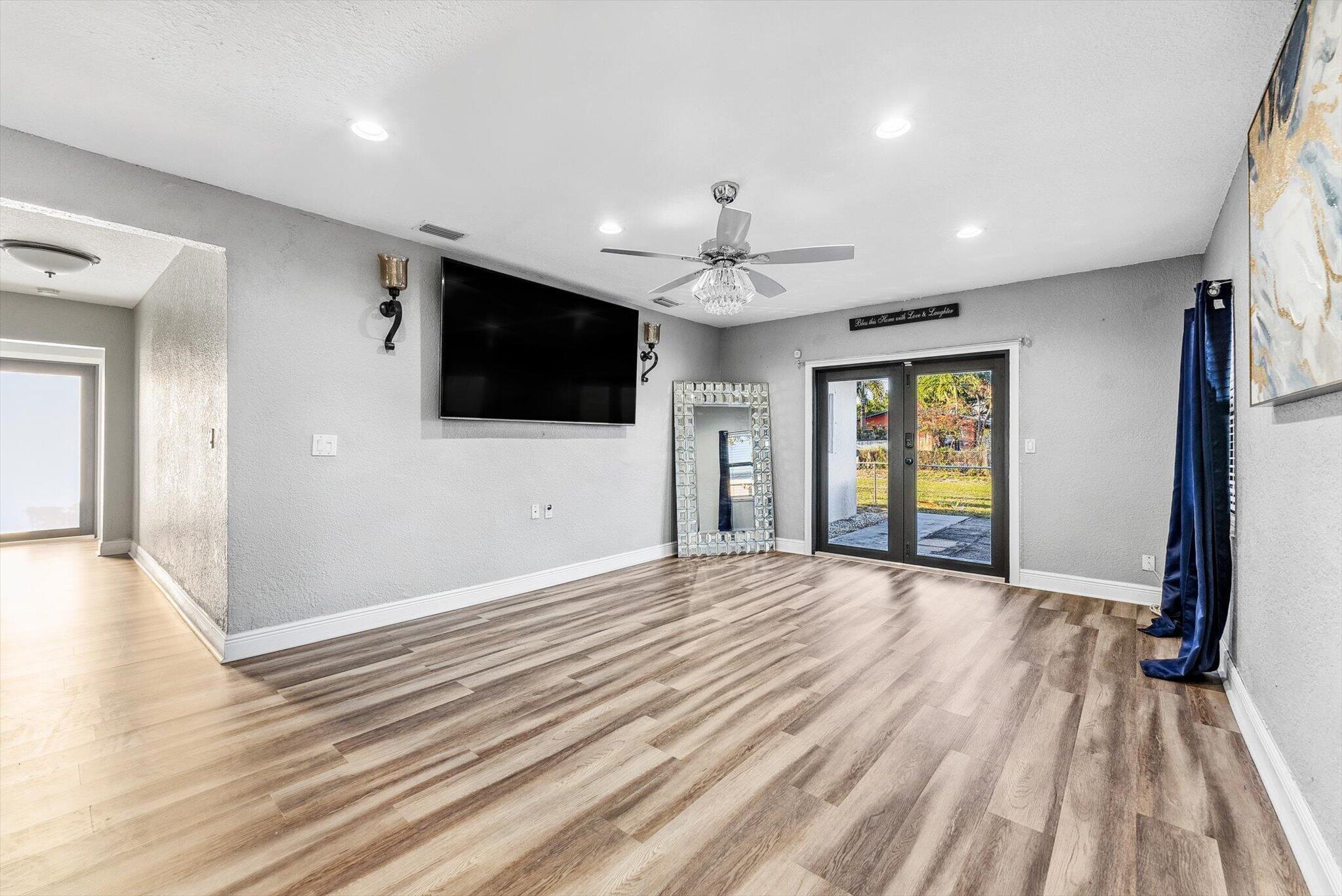 651 Foresteria, Lake Park FL 33403