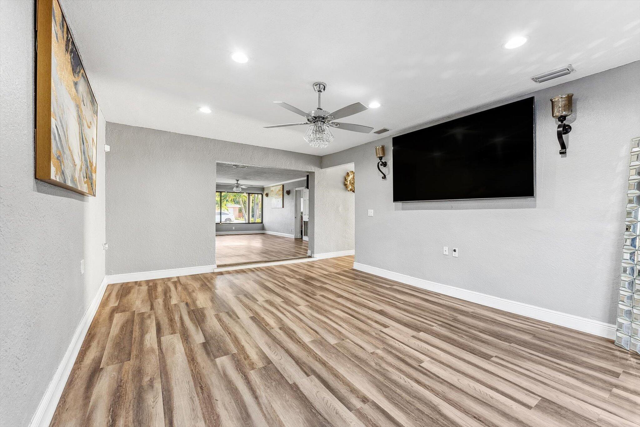 651 Foresteria, Lake Park FL 33403
