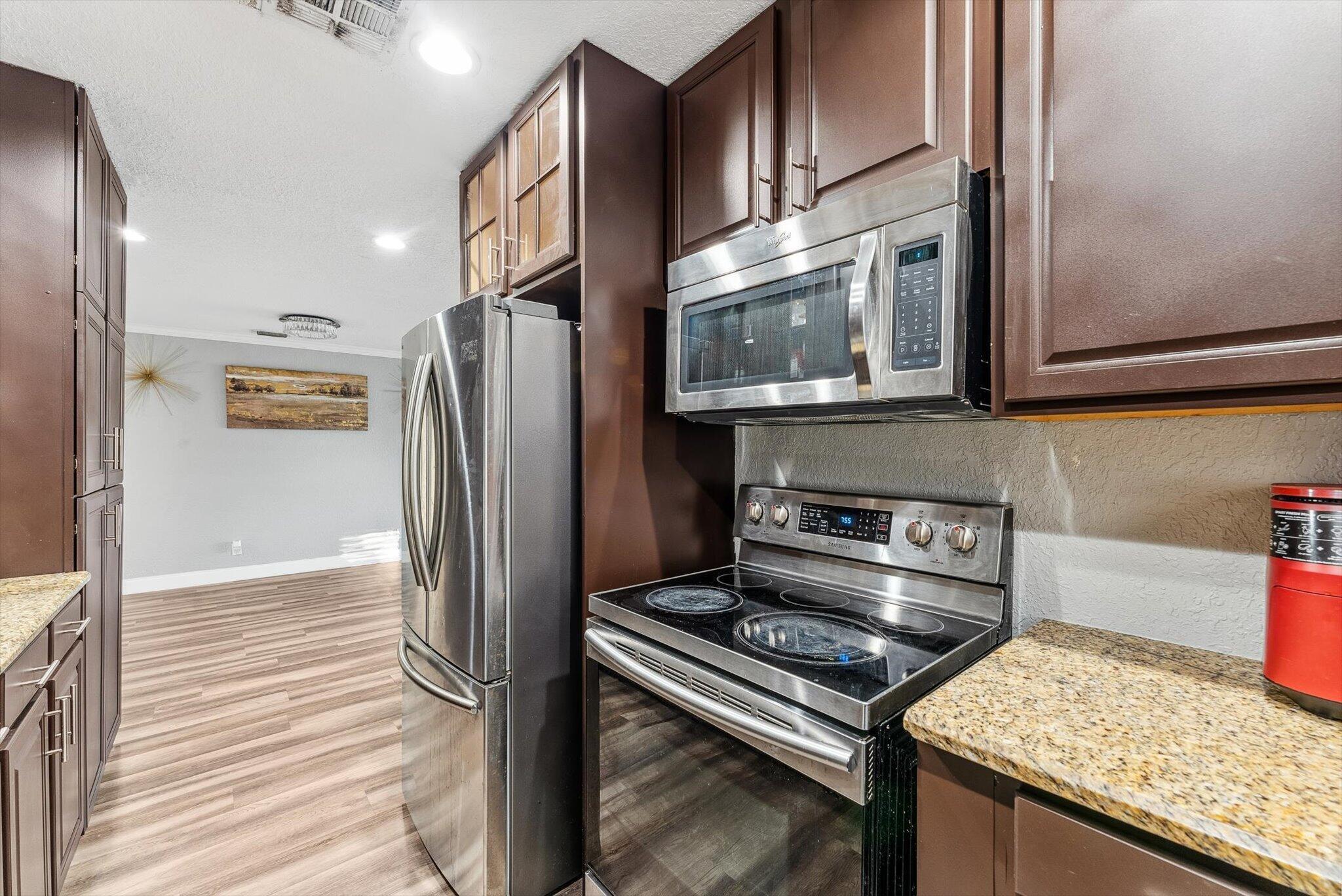 651 Foresteria, Lake Park FL 33403