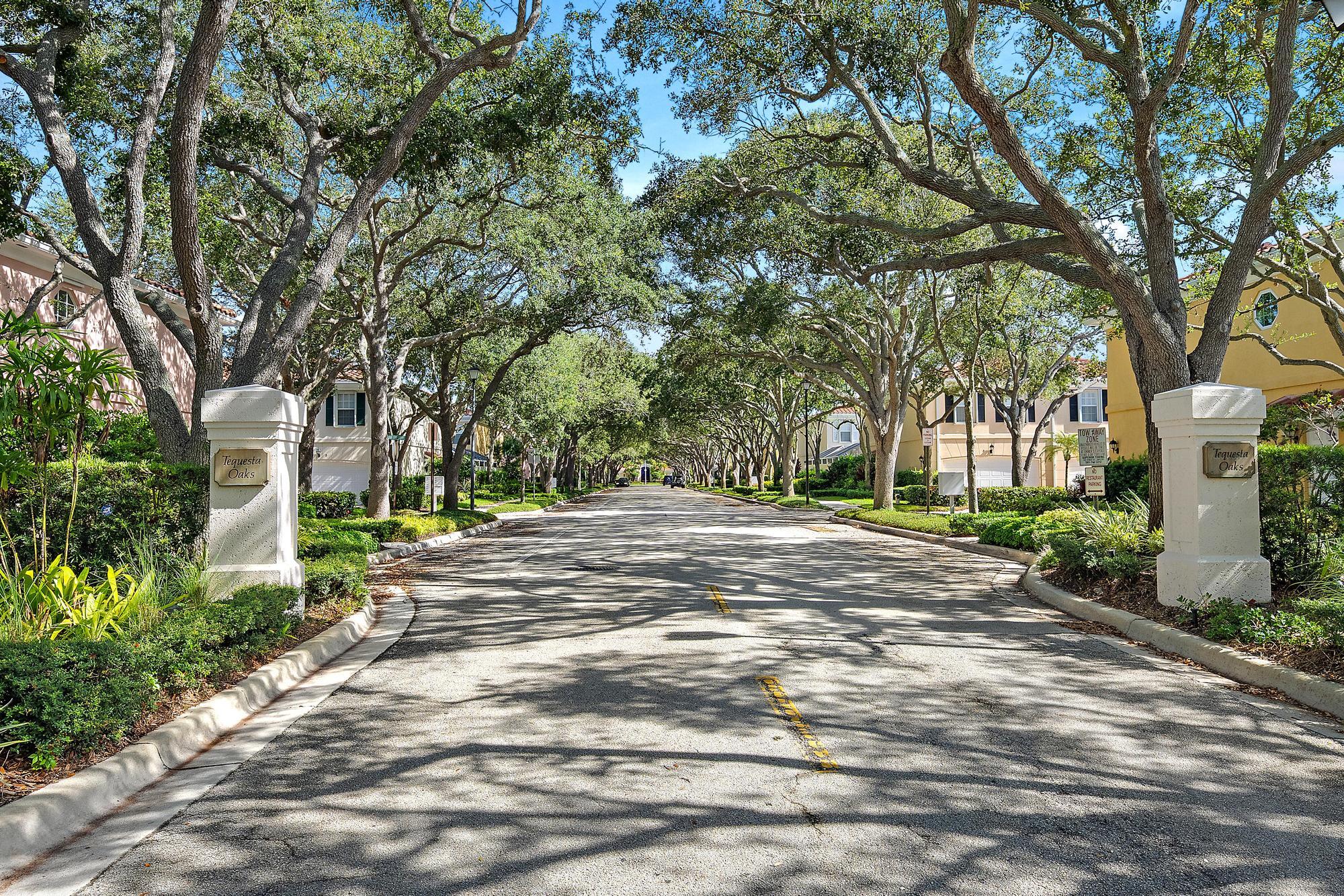 68 Live Oak, Tequesta FL 33469