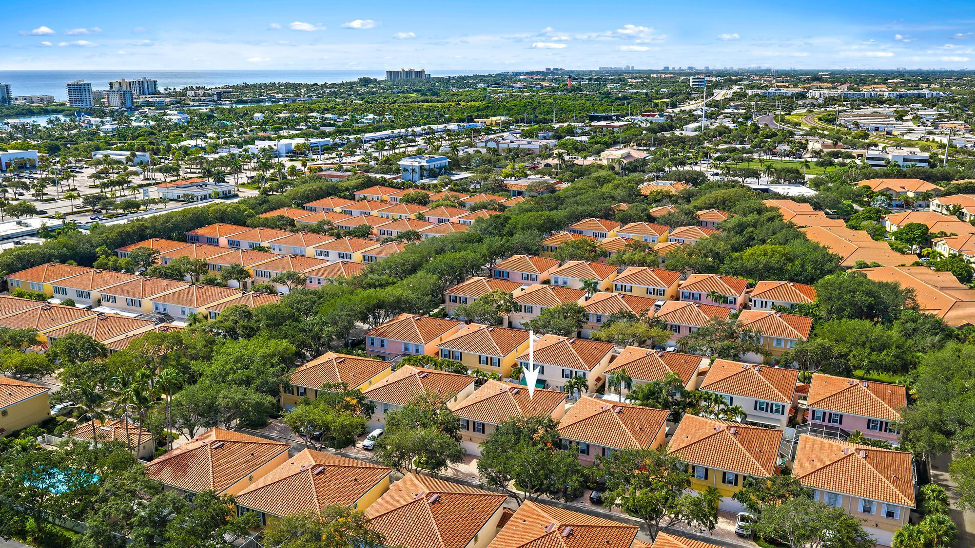 68 Live Oak, Tequesta FL 33469