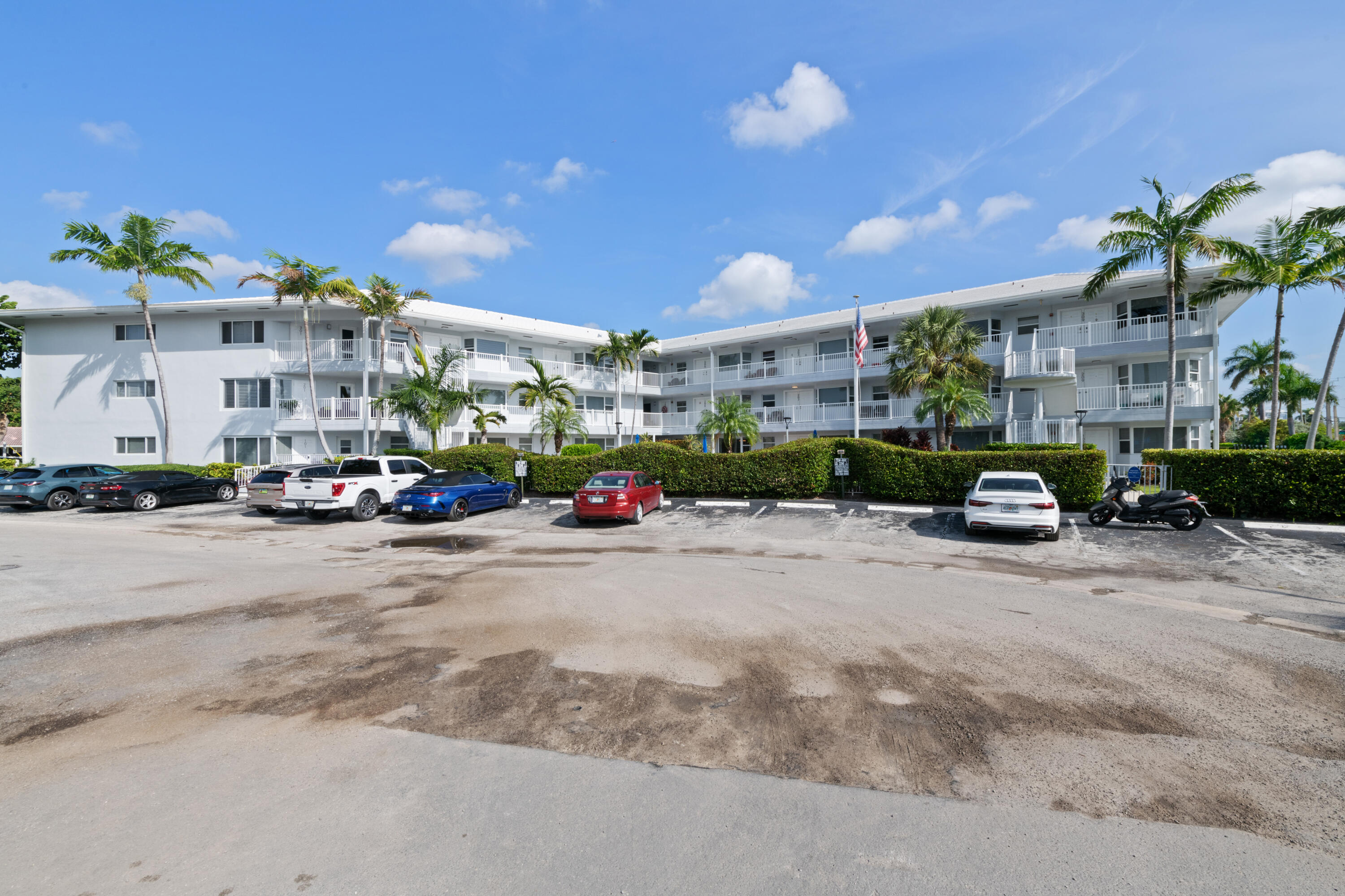 535 HENDRICKS #106, Fort Lauderdale FL 33301
