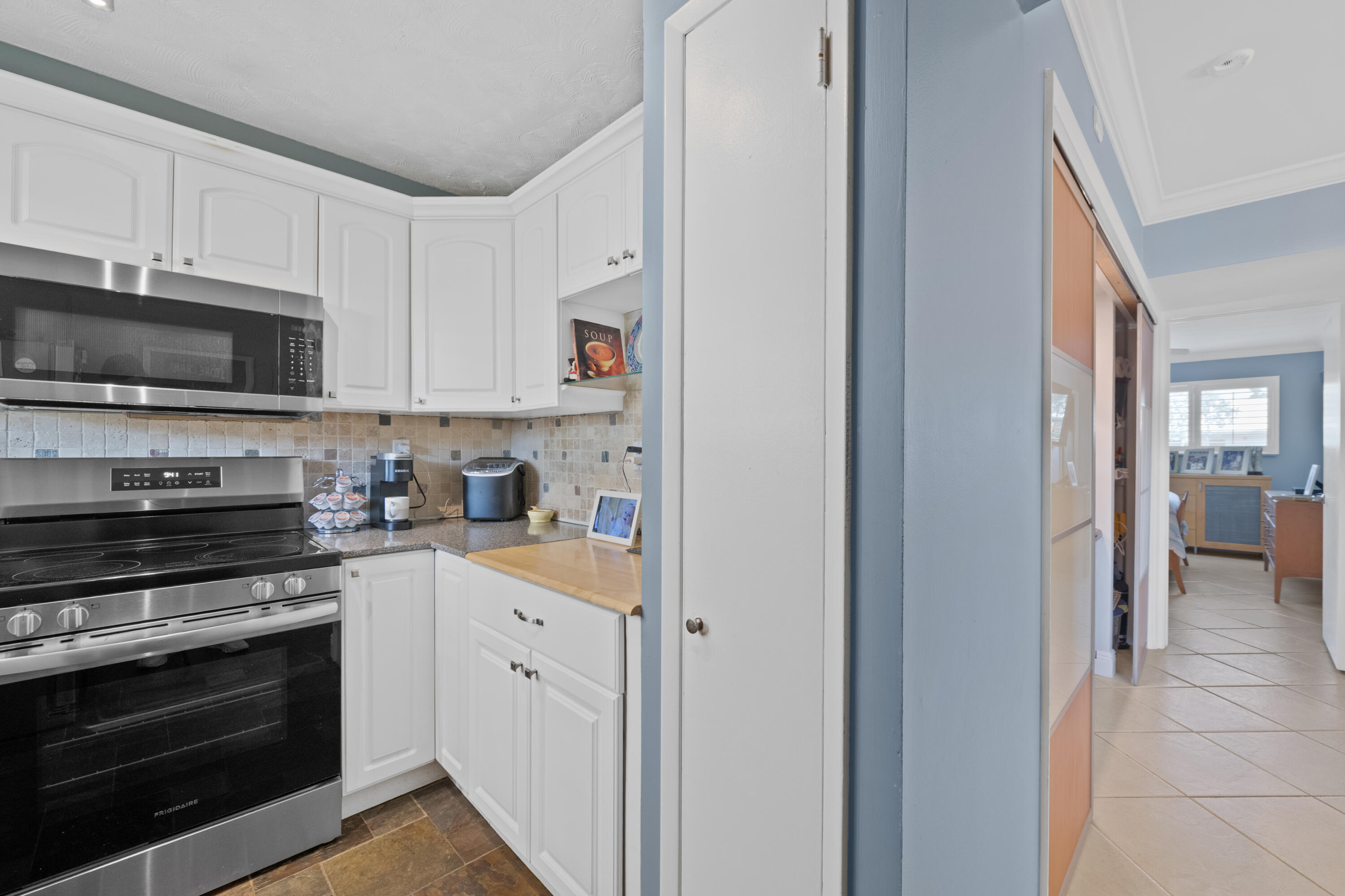 535 HENDRICKS #106, Fort Lauderdale FL 33301