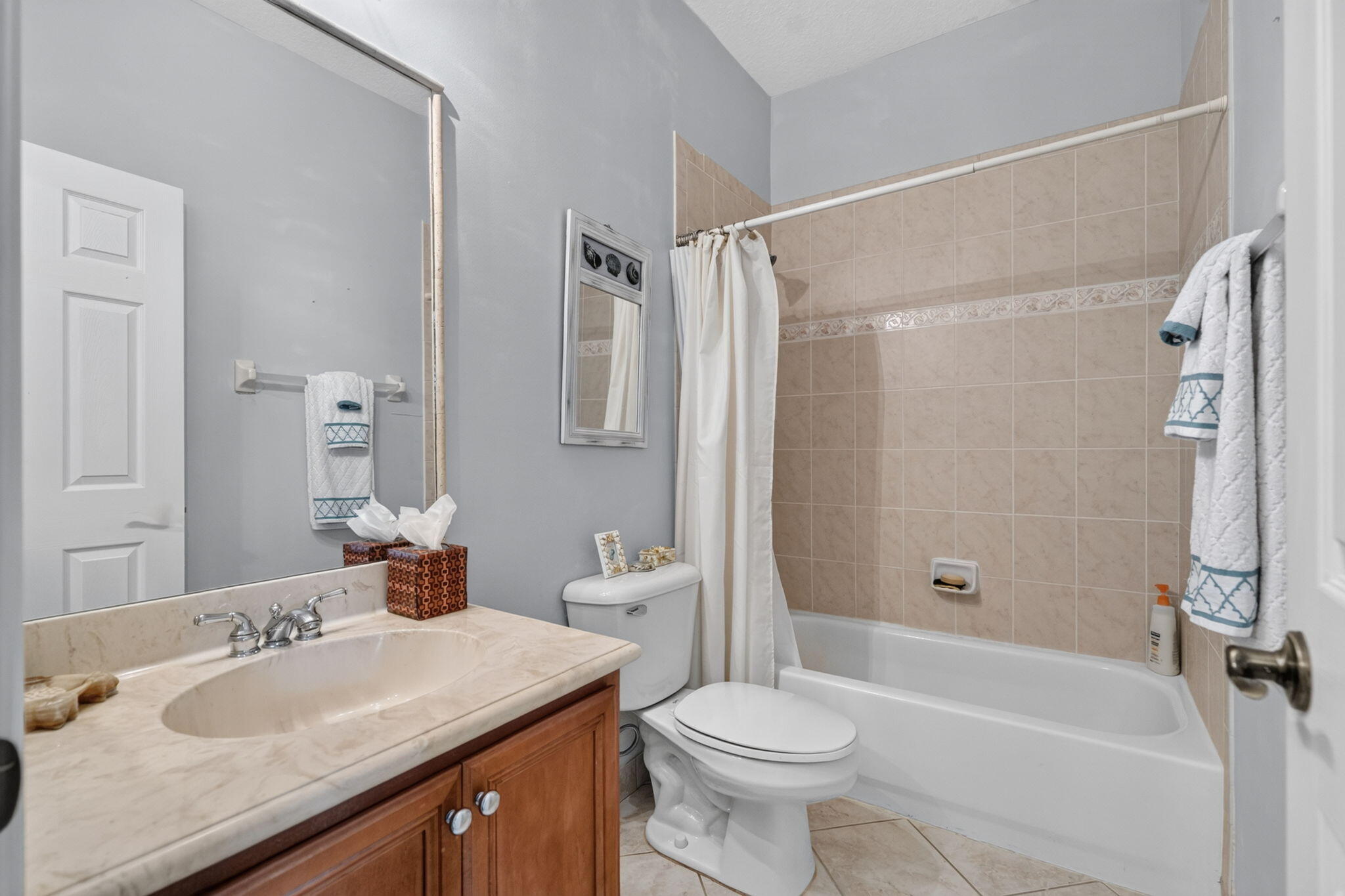 319 E BAY CEDAR, Jupiter FL 33458