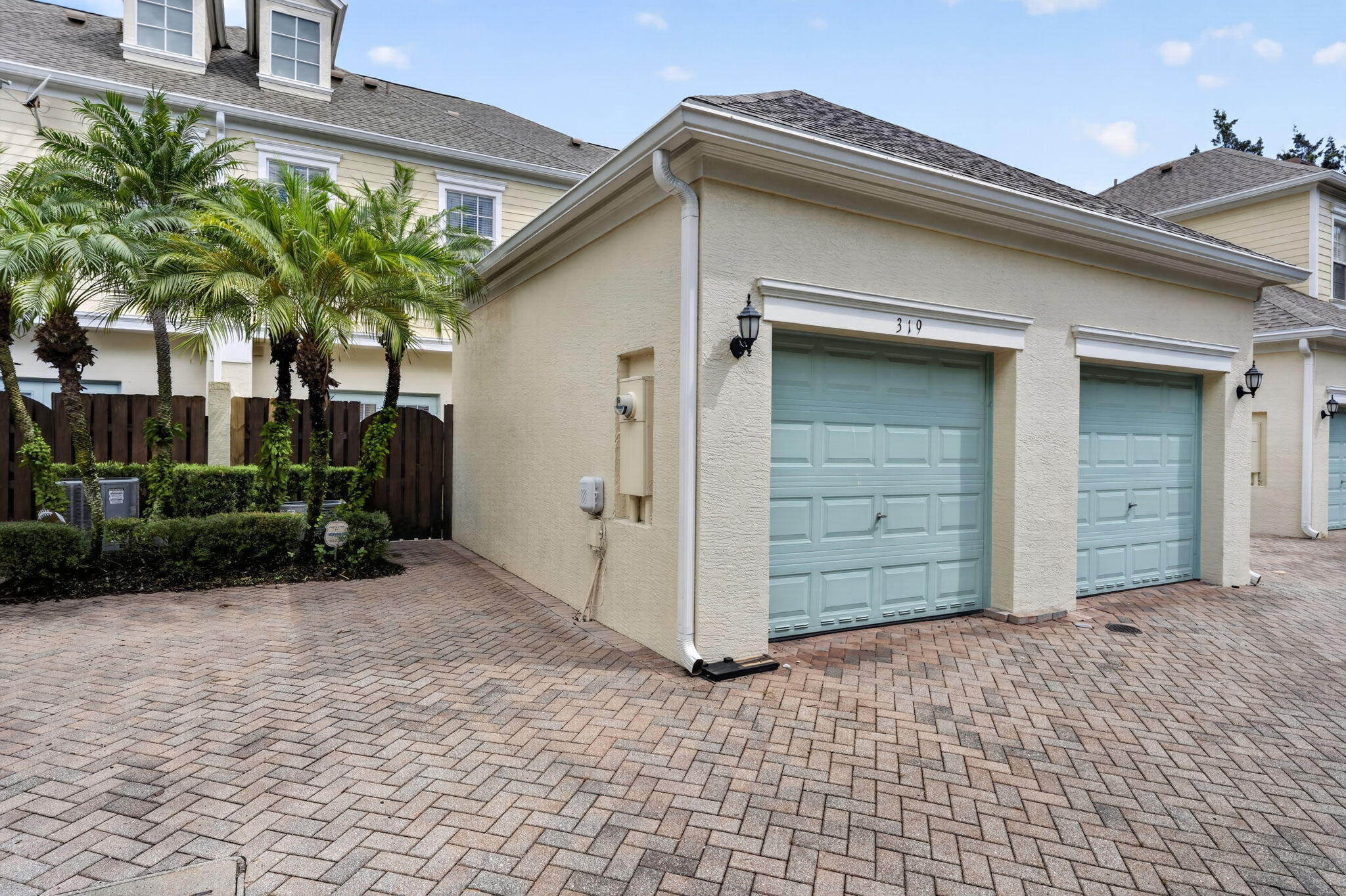 319 E BAY CEDAR, Jupiter FL 33458