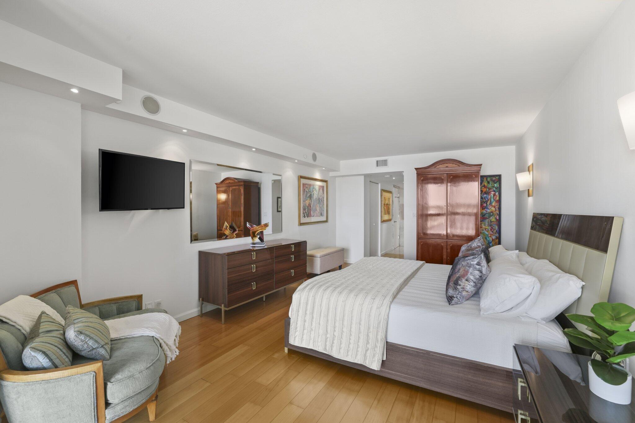 1155 Hillsboro Mile #402, Hillsboro Beach FL 33062