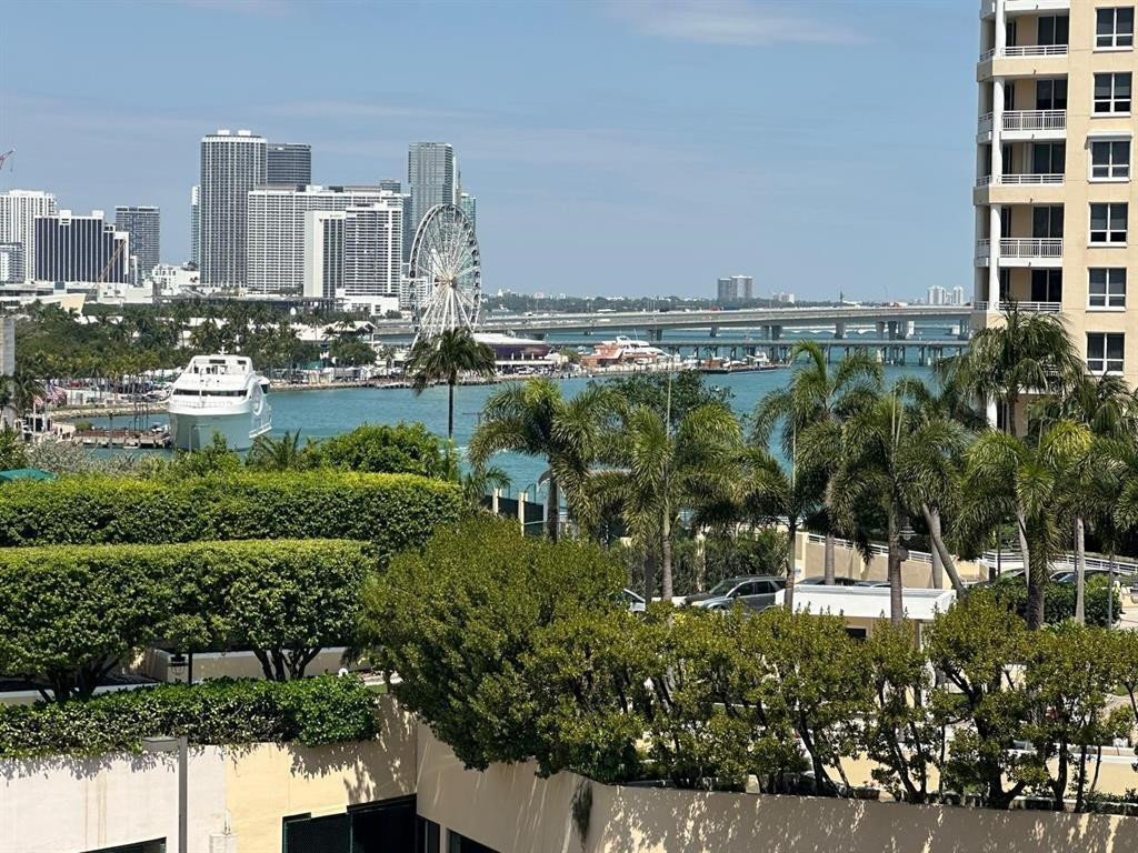 540 BRICKELL KEY #1214, Miami FL 33131