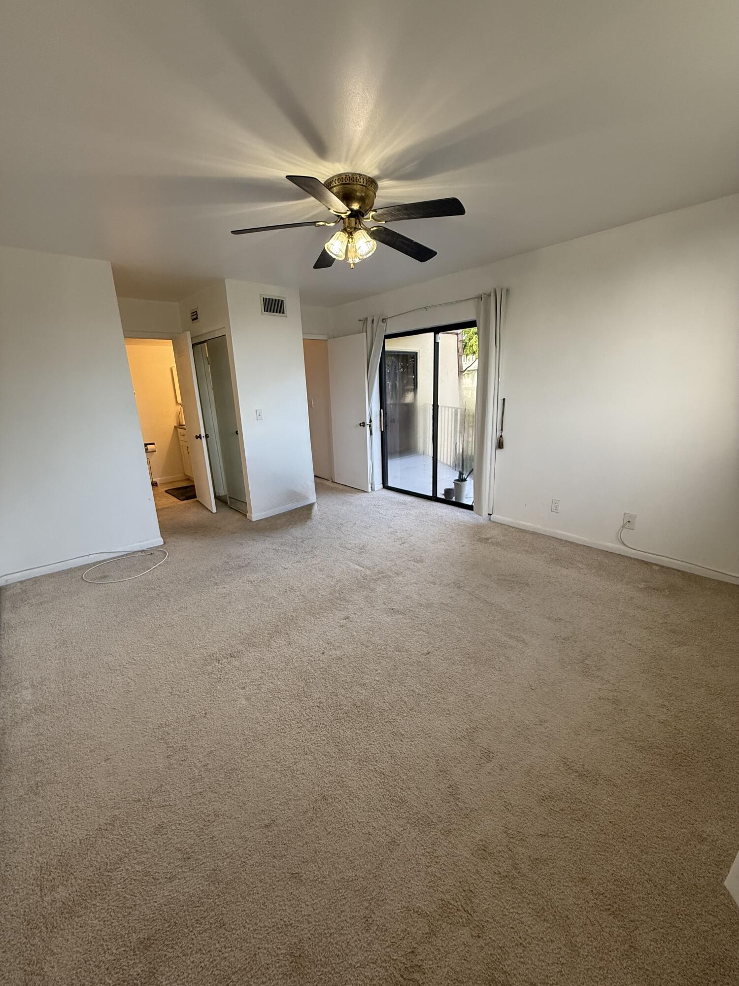 31 Springdale, Palm Springs FL 33461