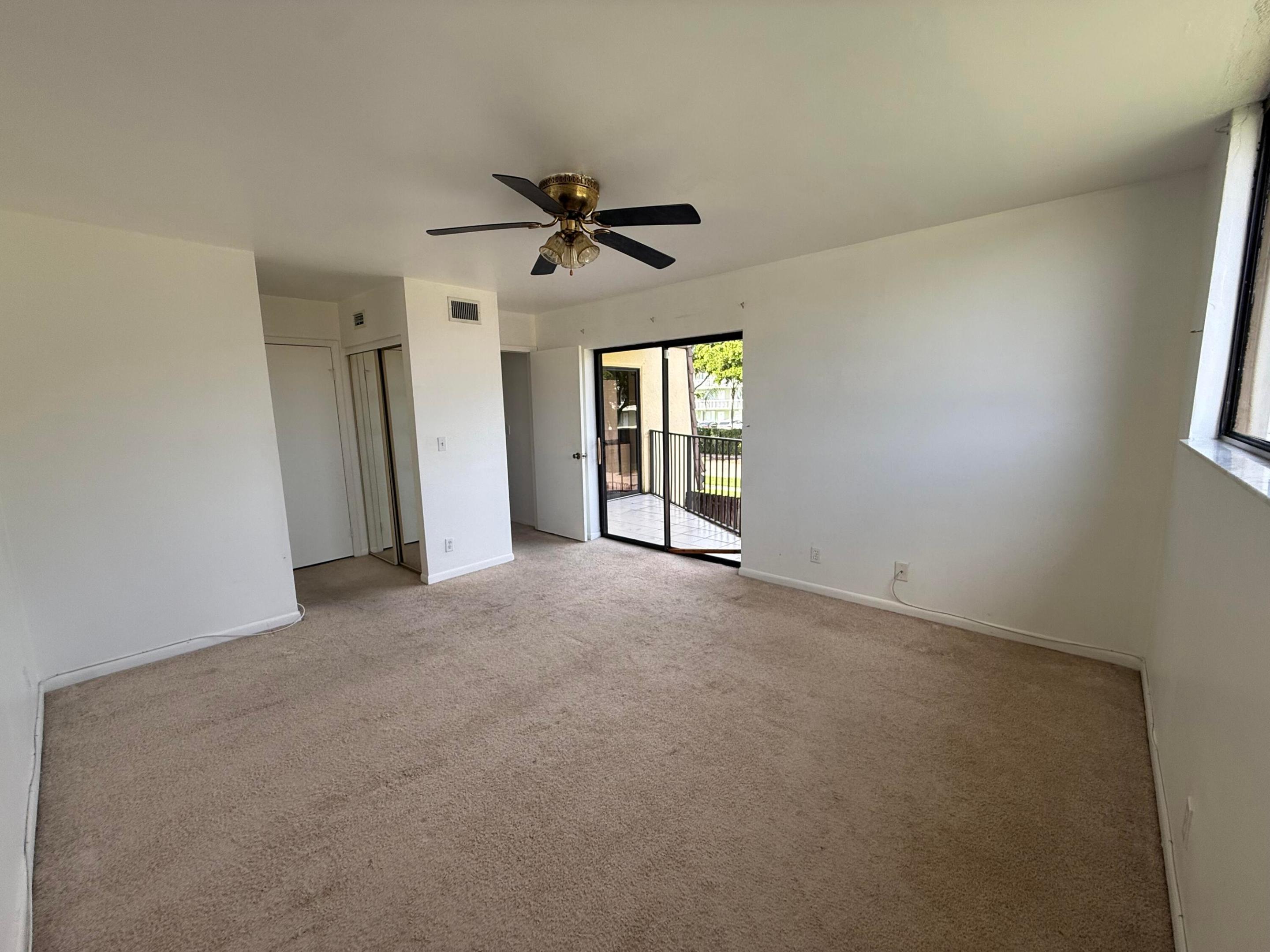 31 Springdale, Palm Springs FL 33461